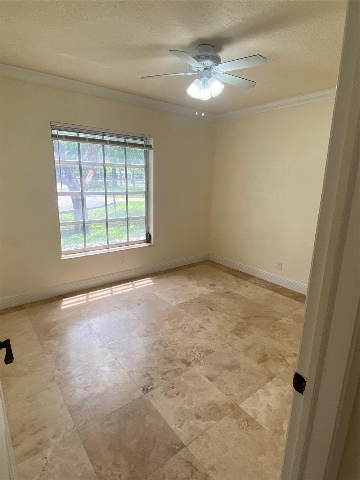 2200 NE 66th Street 1412, Fort Lauderdale, FL 33308 — photo 9 of 30