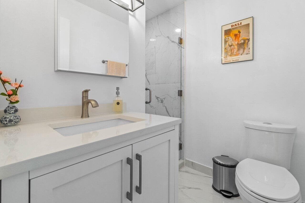 2233 Dock Street, West Palm Beach, FL 33401 — photo 16 of 53