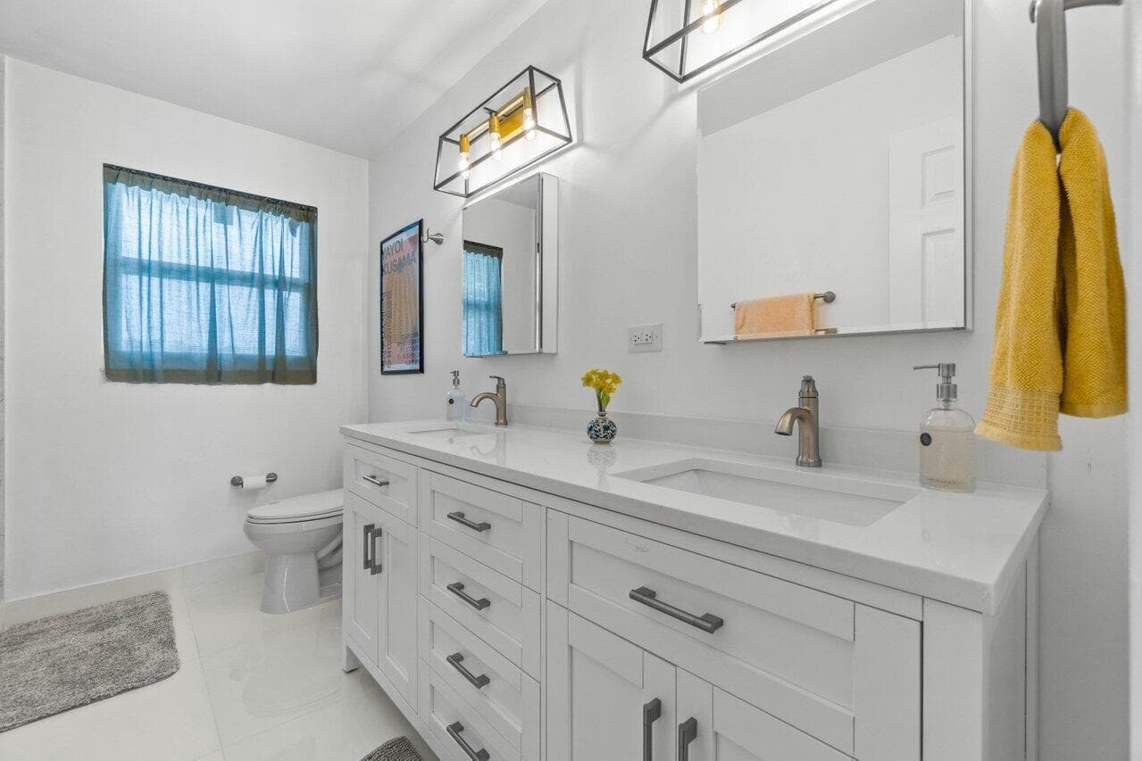 2233 Dock Street, West Palm Beach, FL 33401 — photo 29 of 53