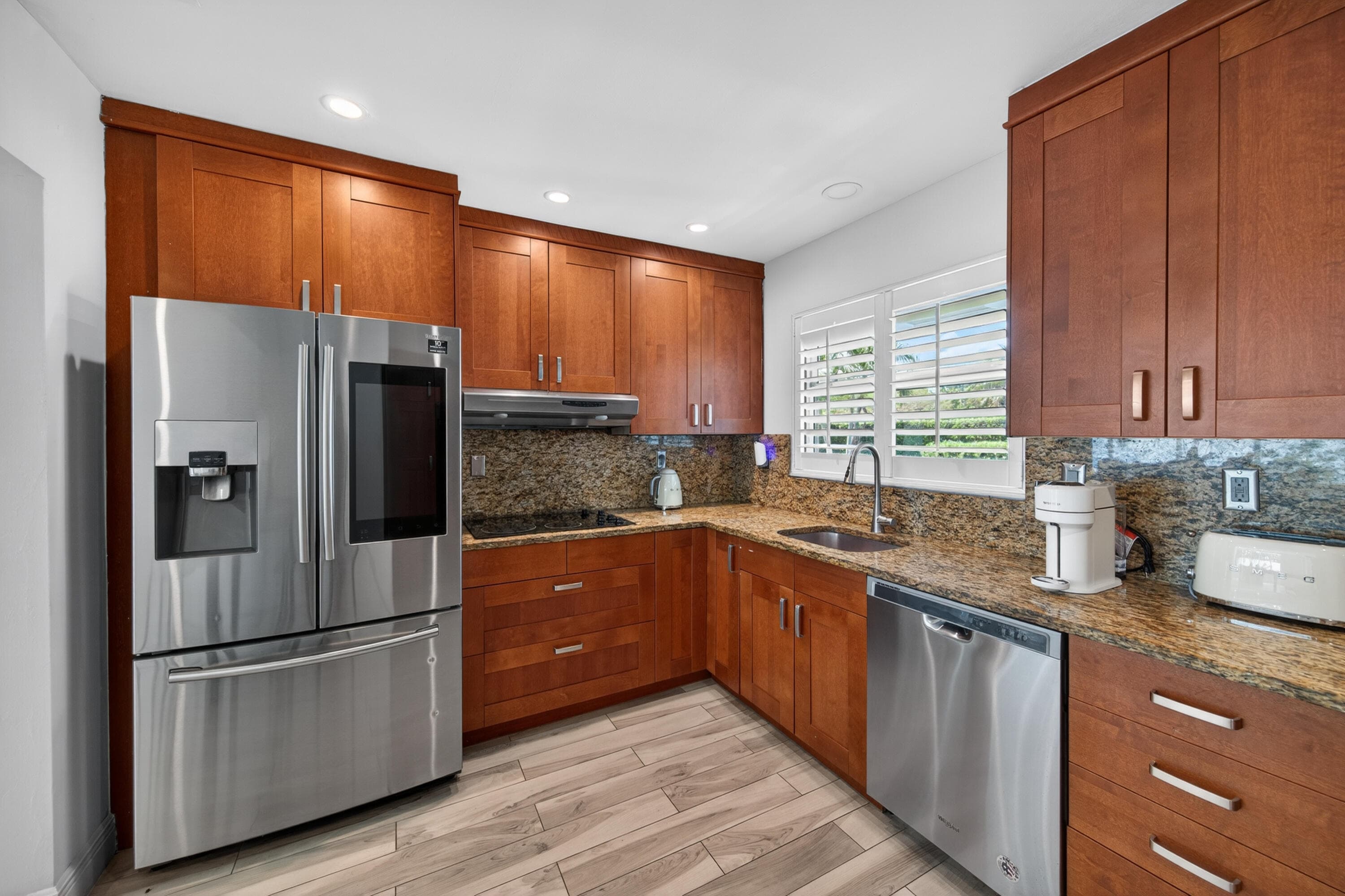850 W Camino Real, Boca Raton, FL 33486 — photo 12 of 53