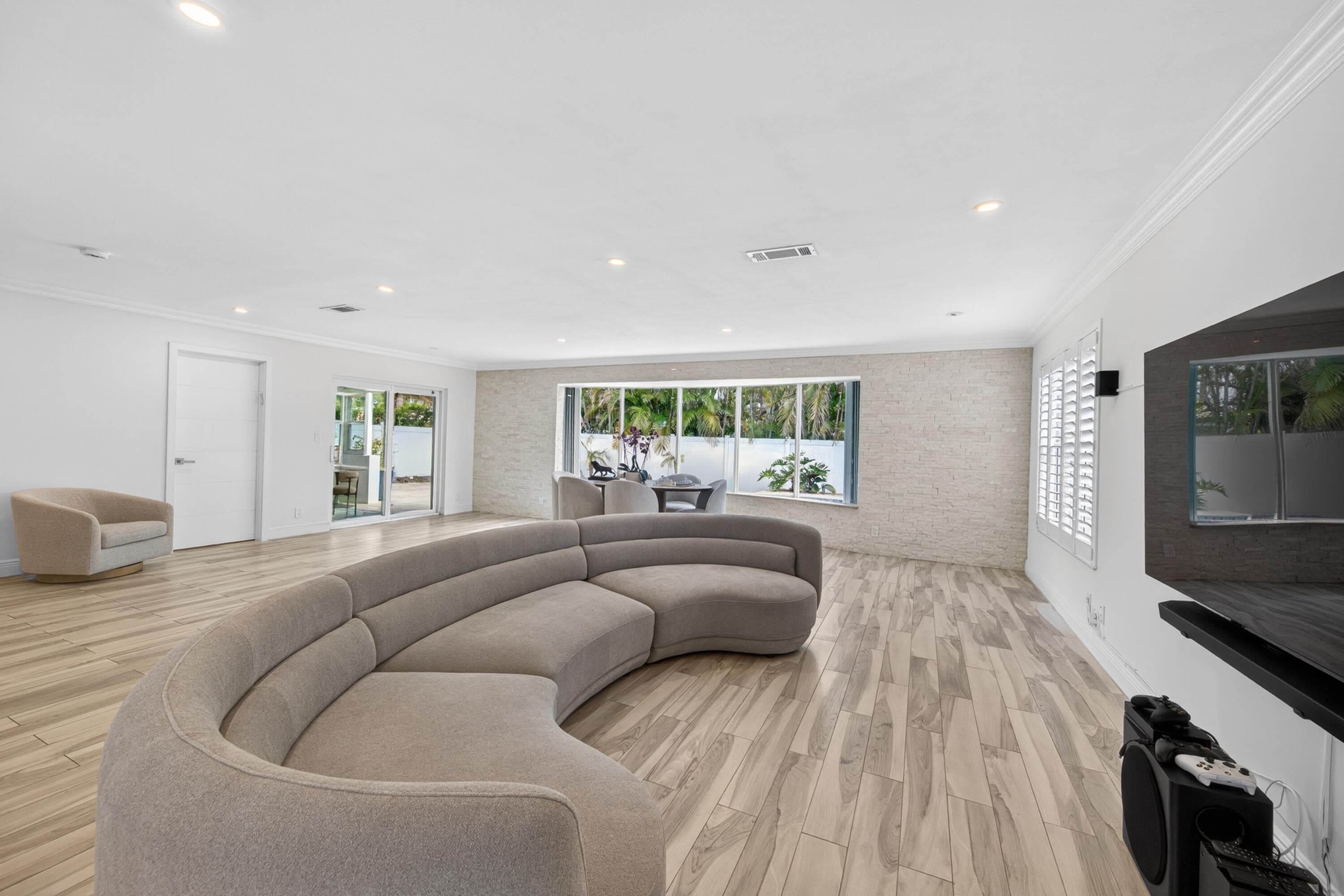 850 W Camino Real, Boca Raton, FL 33486 — photo 18 of 53