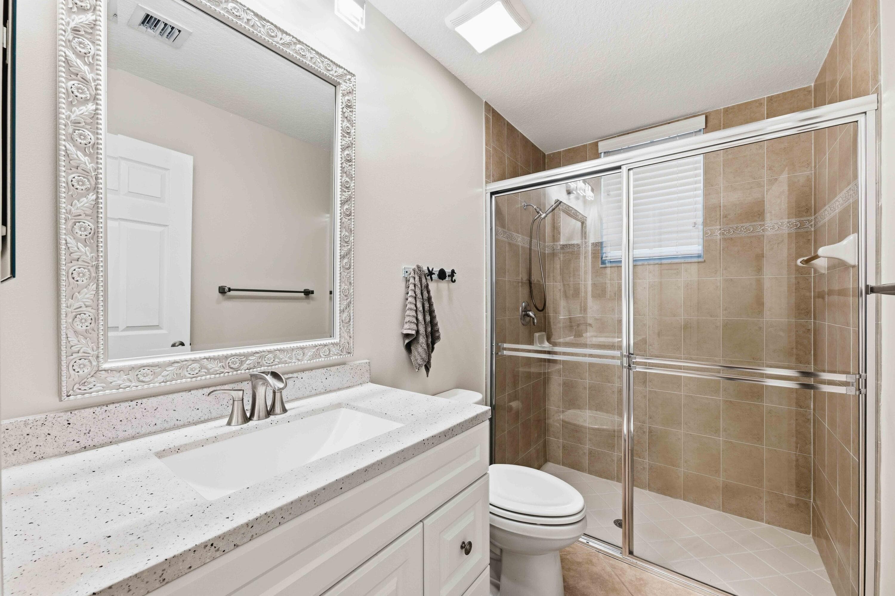 11850 Valencia Gardens Avenue, Palm Beach Gardens, FL 33410 — photo 24 of 37
