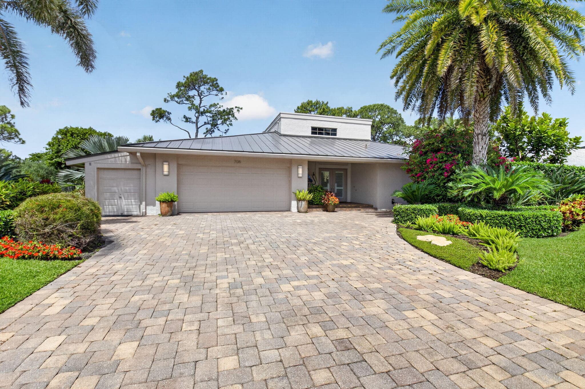 706 Foxpointe Circle, Delray Beach, FL 33445 — photo 2 of 78