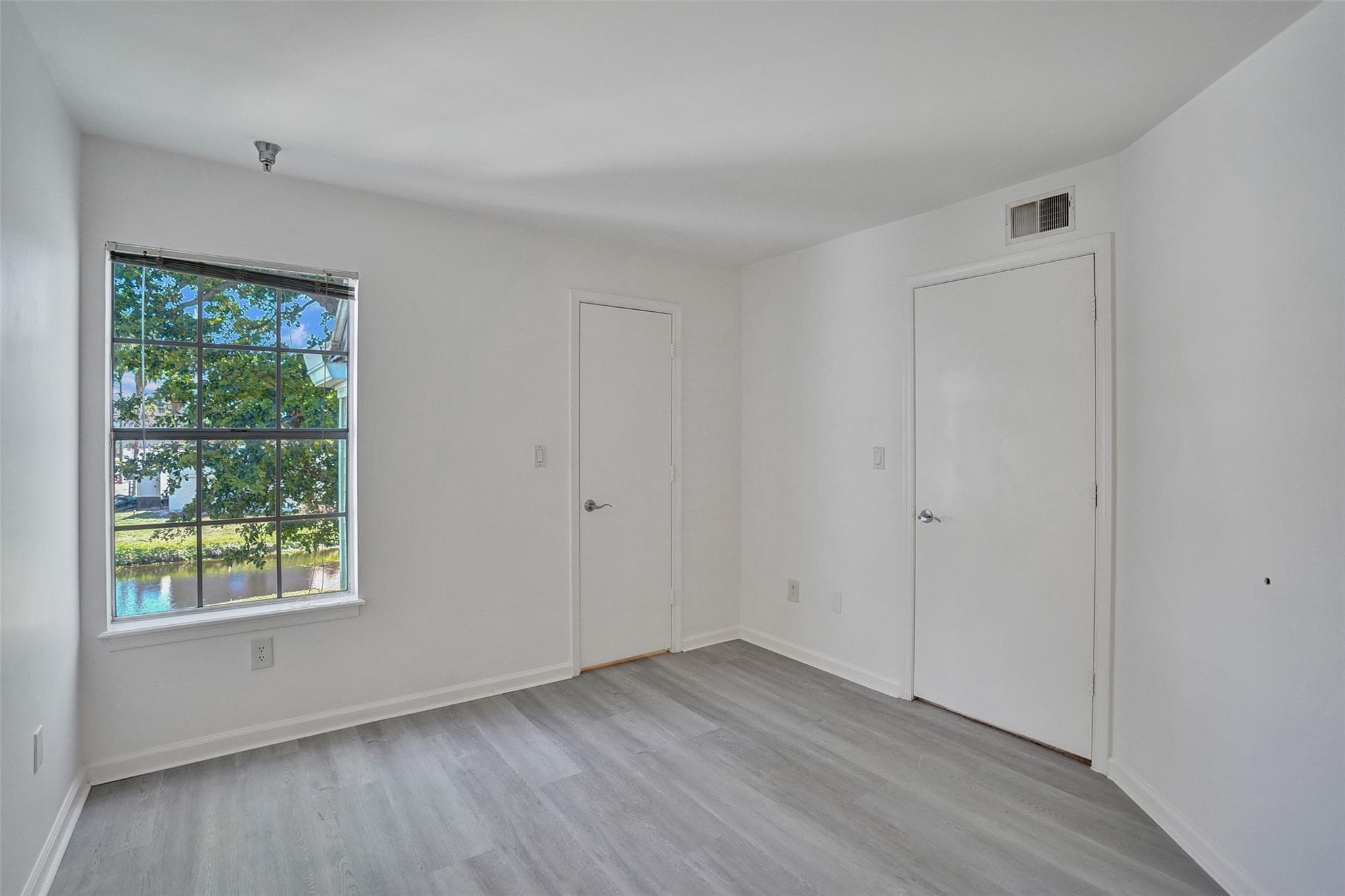 1050 Crystal Way N, Delray Beach, FL 33444 — photo 23 of 45