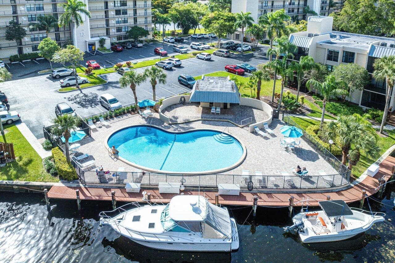9 Royal Palm Way 106, Boca Raton, FL 33432 — photo 14 of 22