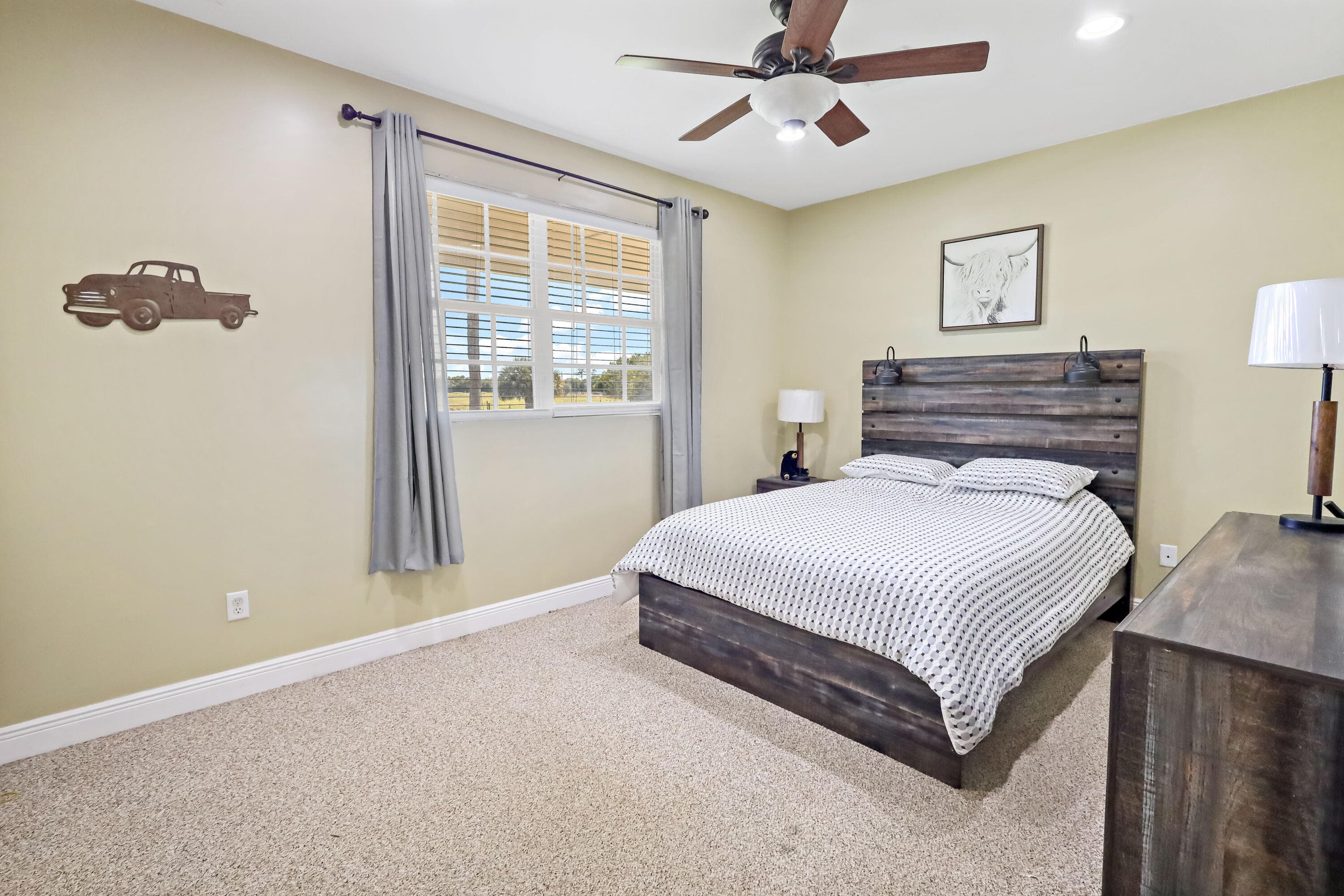6045 21st Street SW, Vero Beach, FL 32968 — photo 30 of 39