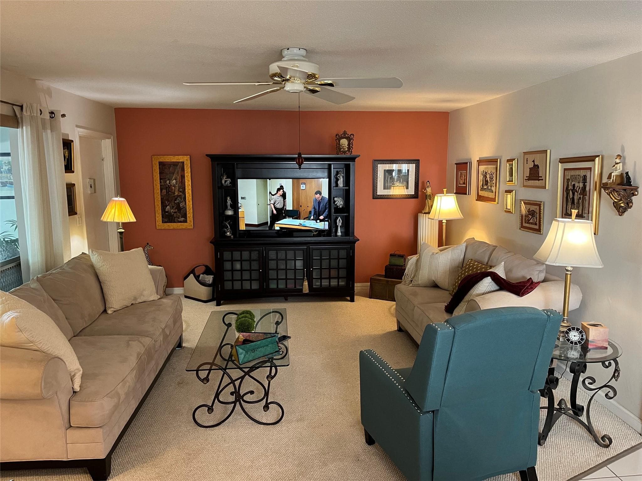 412 S Luna Court 2, Hollywood, FL 33021 — photo 4 of 20