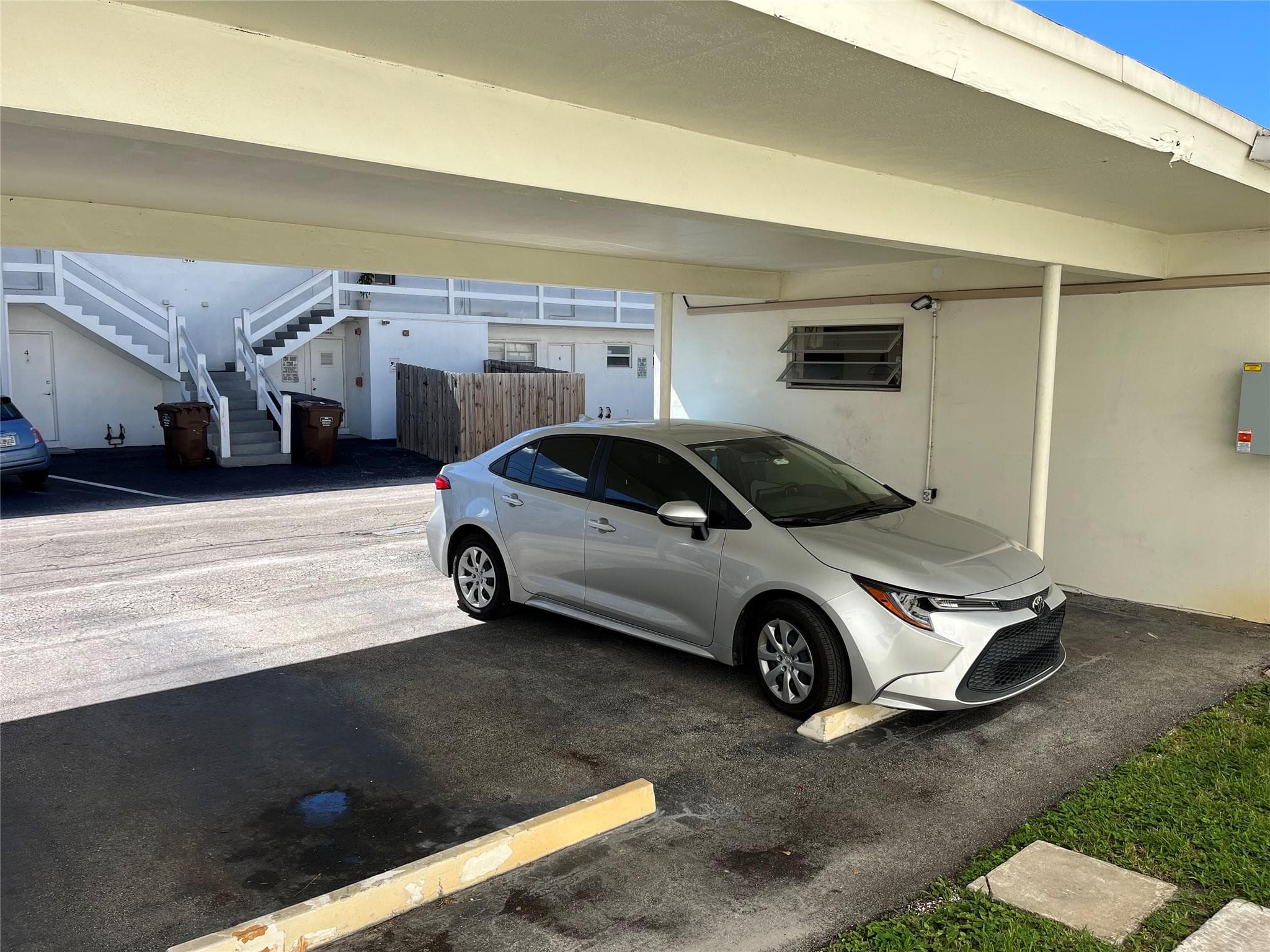 412 S Luna Court 2, Hollywood, FL 33021 — photo 18 of 20