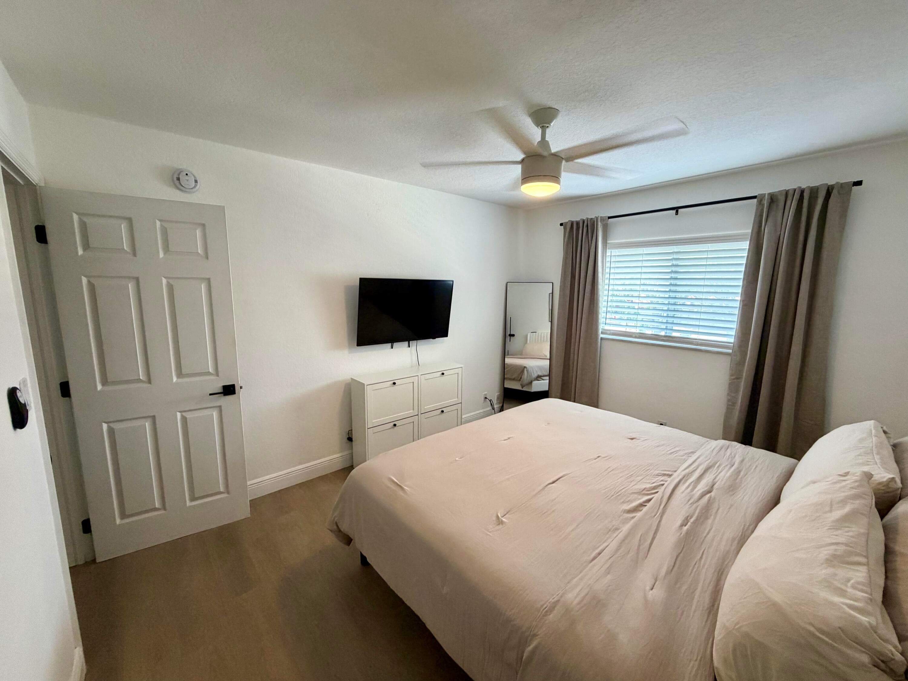1460 NE 18th Street 211, Fort Lauderdale, FL 33305 — photo 7 of 16