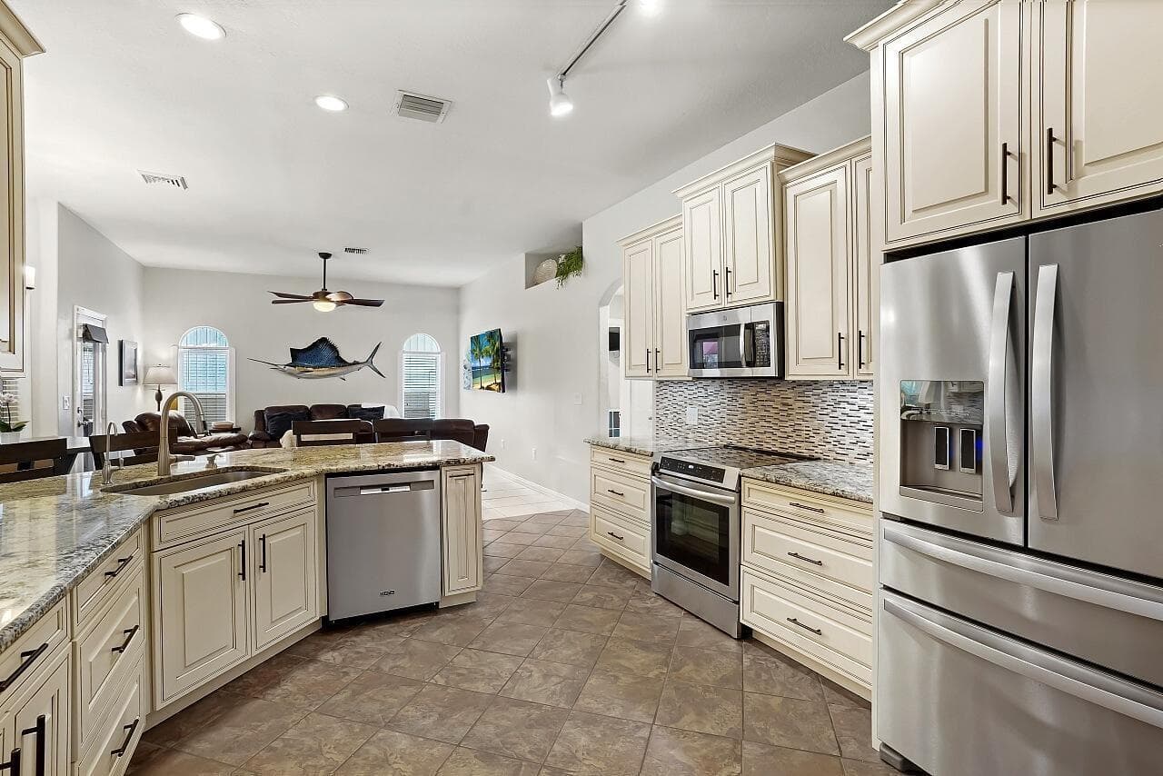 8015 97th Court, Vero Beach, FL 32967 — photo 18 of 55