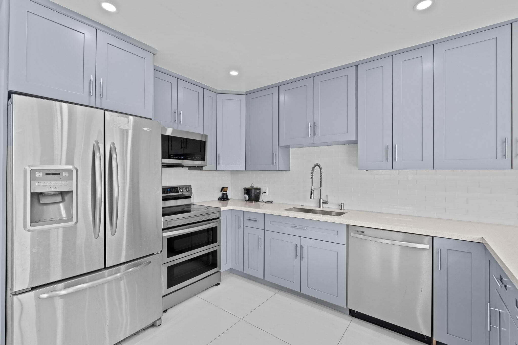 670 SW 29th Avenue, Fort Lauderdale, FL 33312 — photo 12 of 45