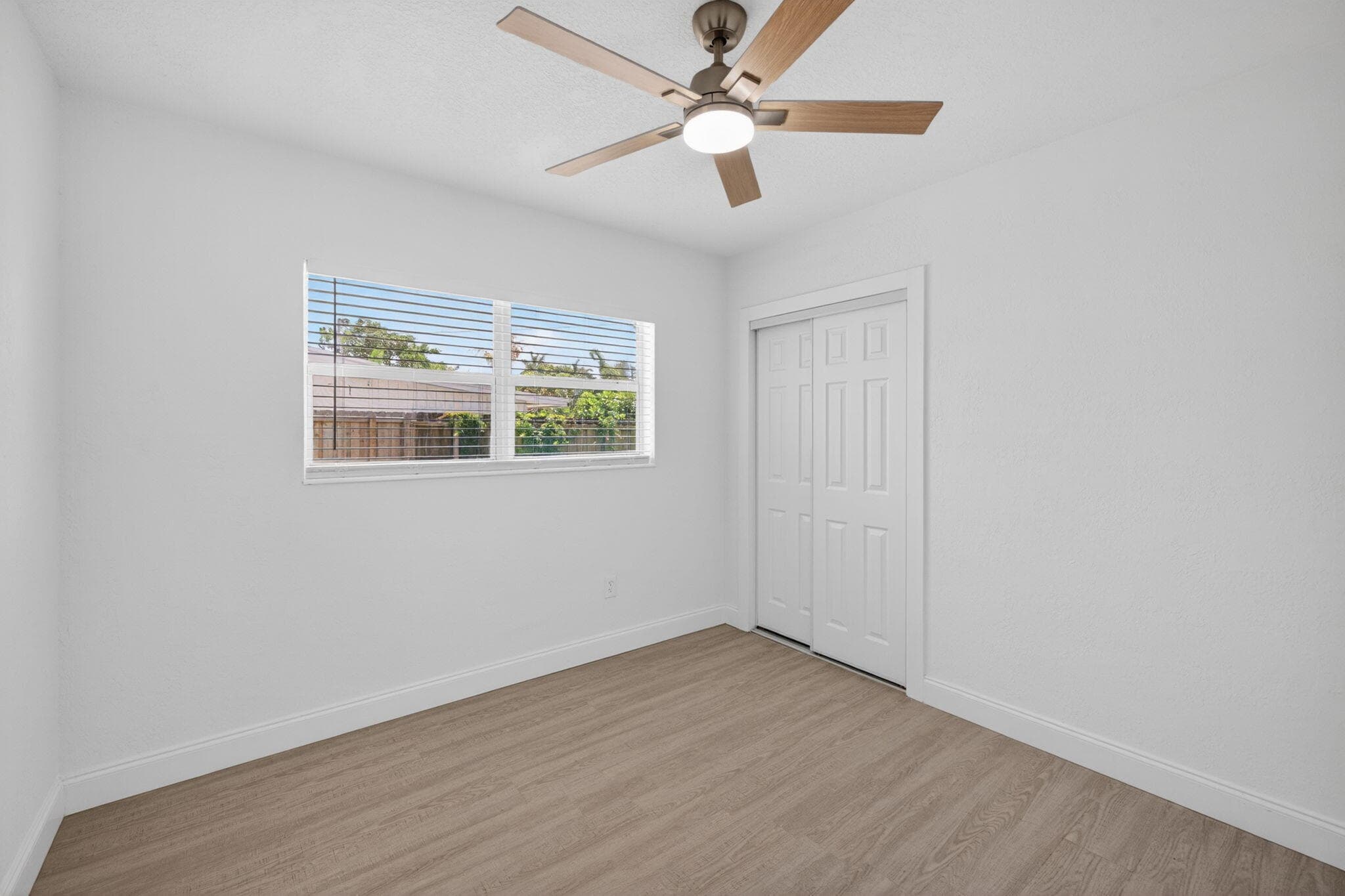 4807 NE 18th Avenue, Oakland Park, FL 33334 — photo 14 of 29