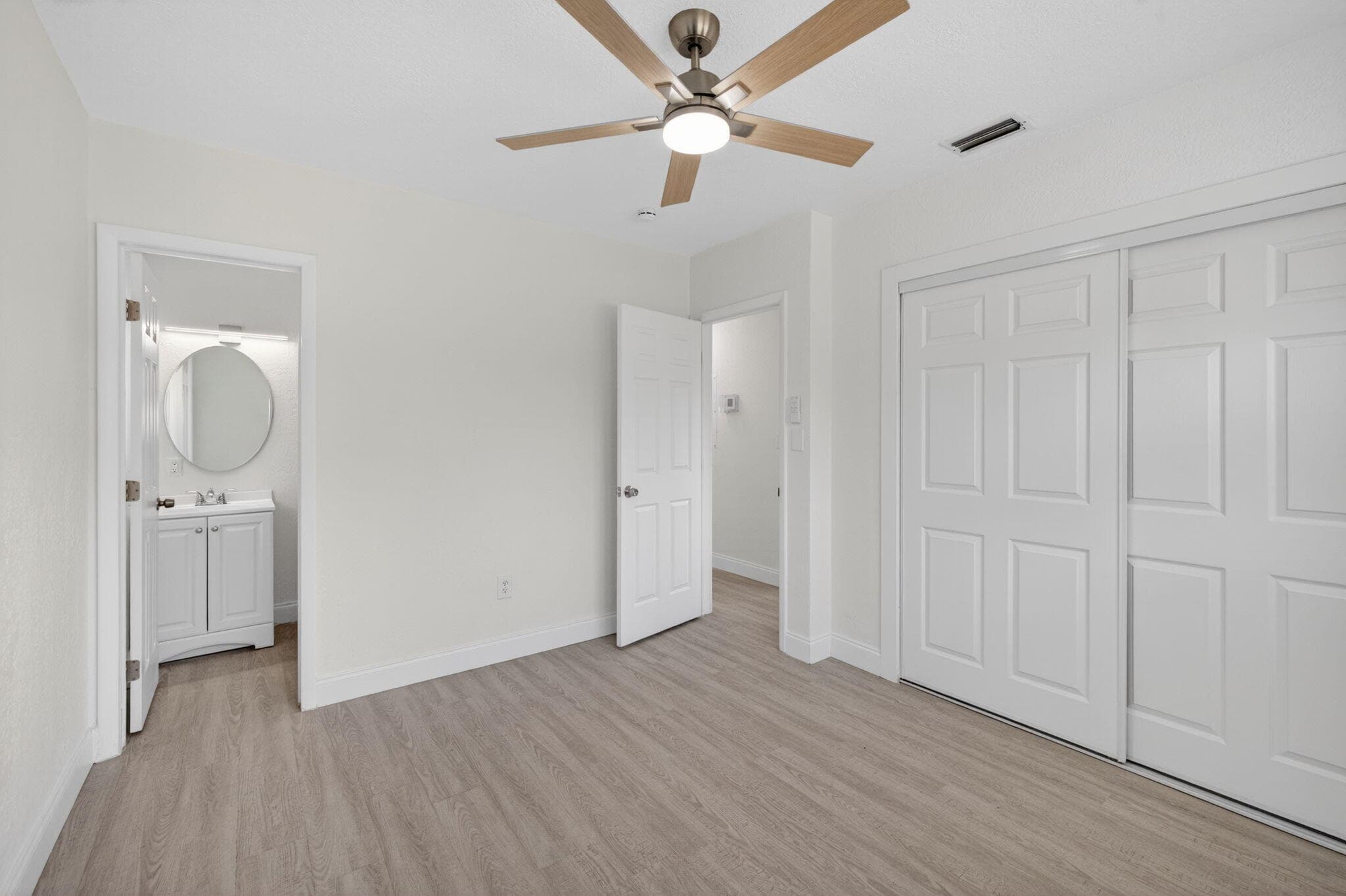 4807 NE 18th Avenue, Oakland Park, FL 33334 — photo 20 of 29