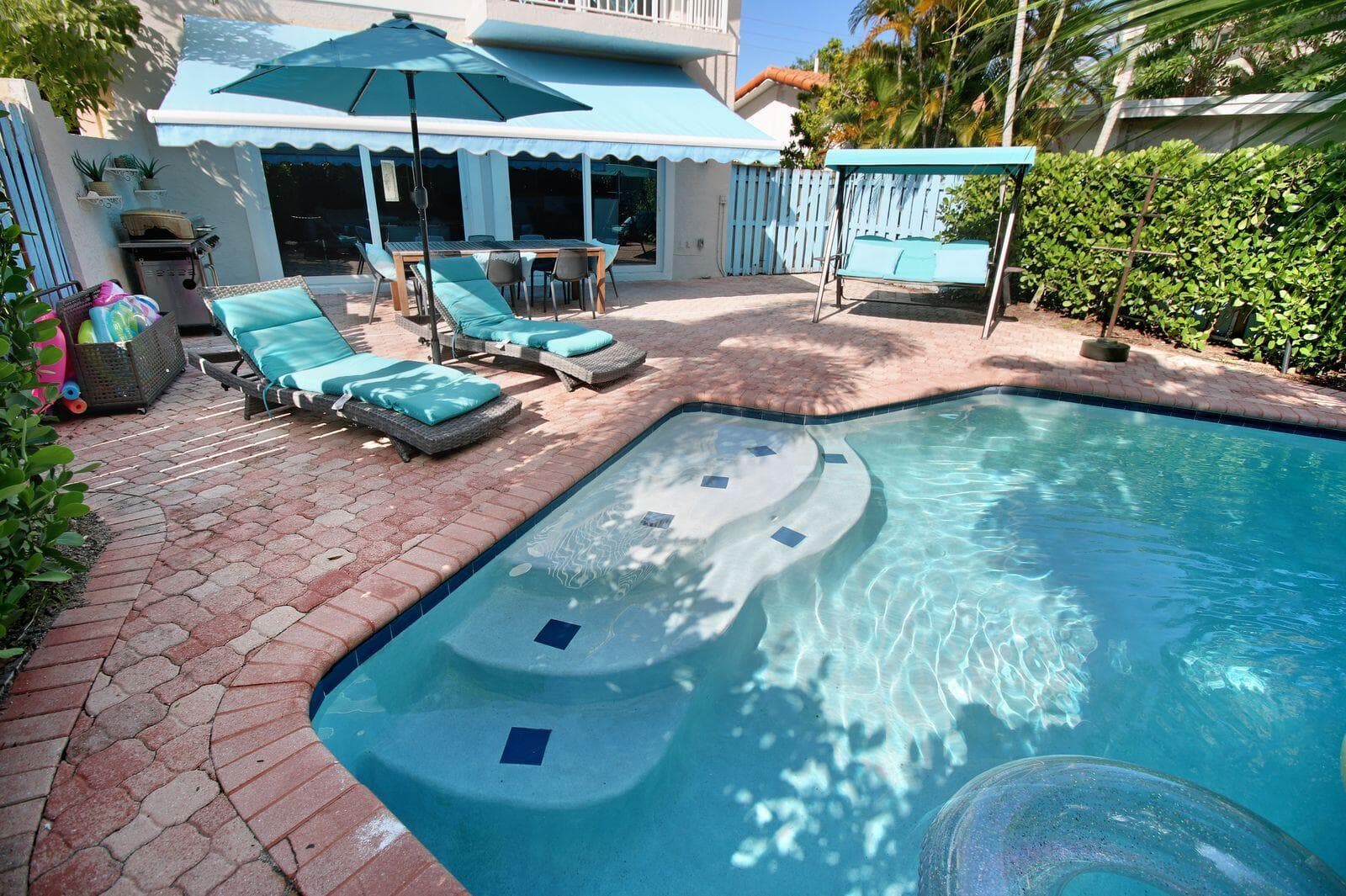 218 Pine Avenue, Lauderdale-By-The-Sea, FL 33308 — photo 25 of 31