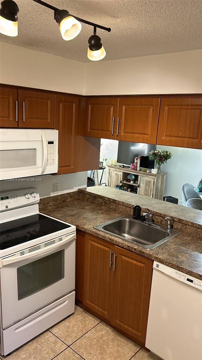 953 Coral Club Drive 953, Coral Springs, FL 33071 — photo 5 of 12