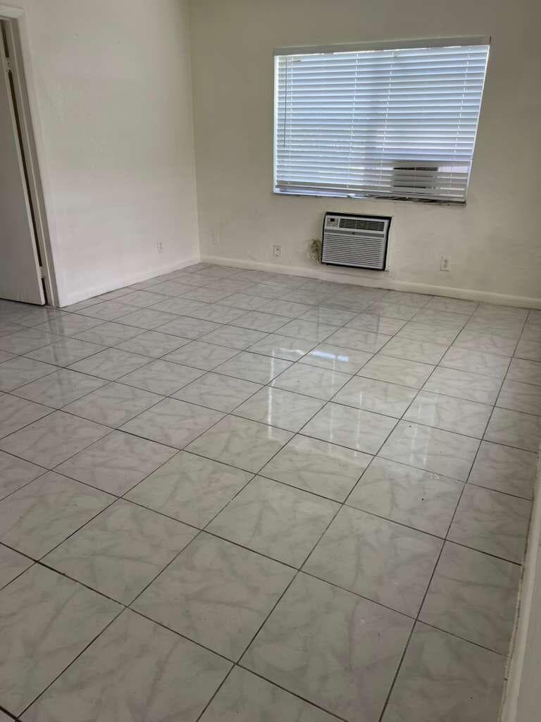 700 NW 3rd Avenue 1-8, Fort Lauderdale, FL 33311 — photo 7 of 8