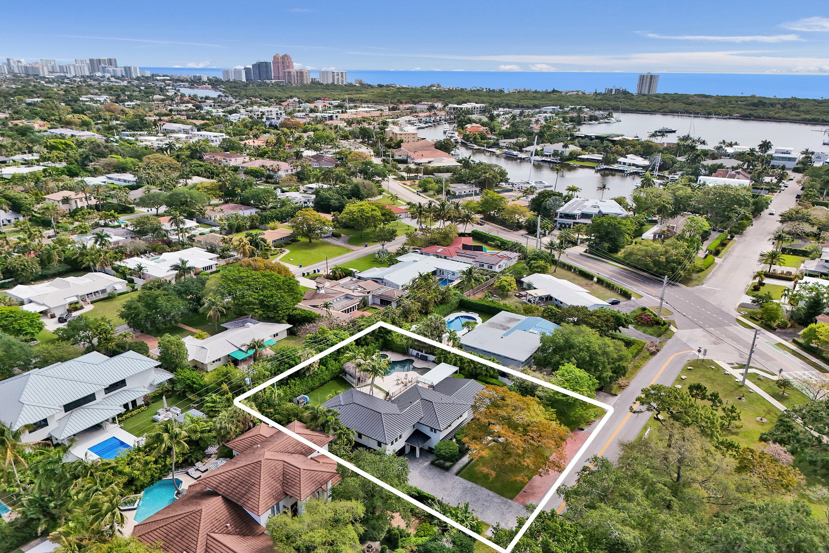 2421 NE 12th Street, Fort Lauderdale, FL 33304 — photo 10 of 118