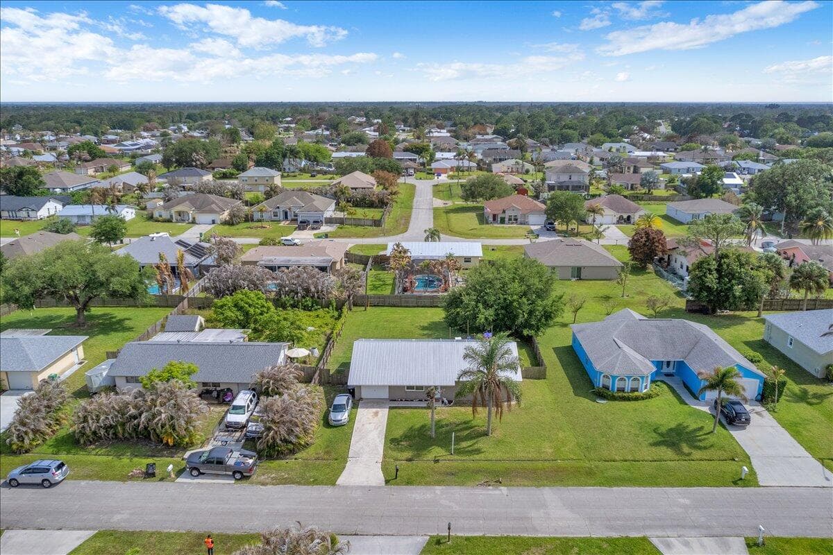 956 SE Browning Avenue, Port St. Lucie, FL 34983 — photo 4 of 58