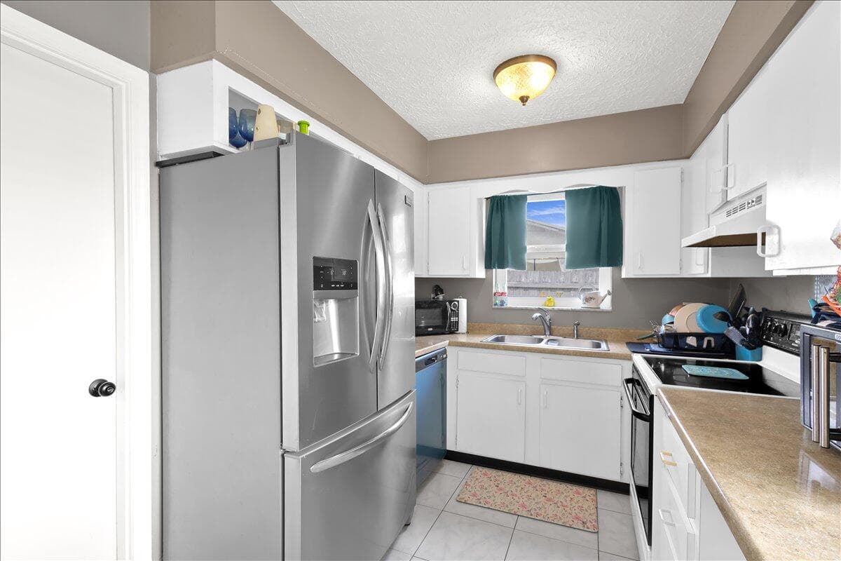 956 SE Browning Avenue, Port St. Lucie, FL 34983 — photo 22 of 58
