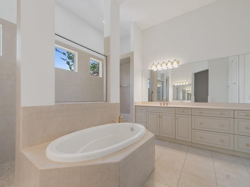 1208 Riverwind Circle, Vero Beach, FL 32967 — photo 17 of 47