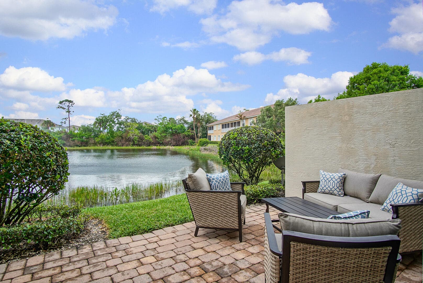 638 SW Glen Crest Way, Stuart, FL 34997 — photo 14 of 32