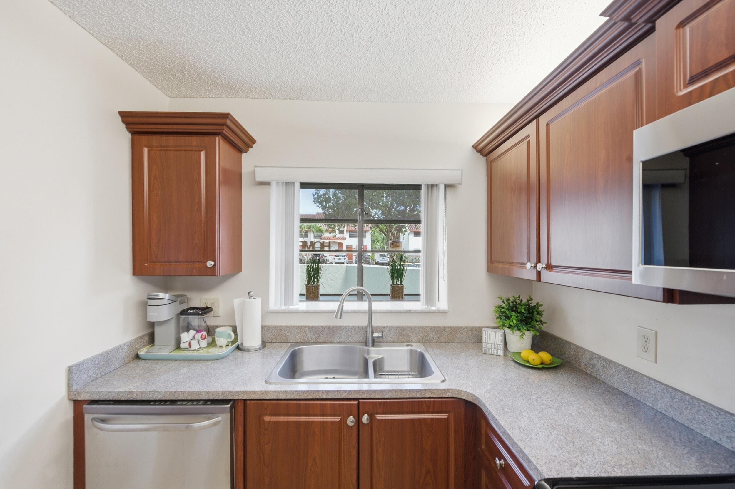 1901 Congressional Way 1901, Deerfield Beach, FL 33442 — photo 7 of 48