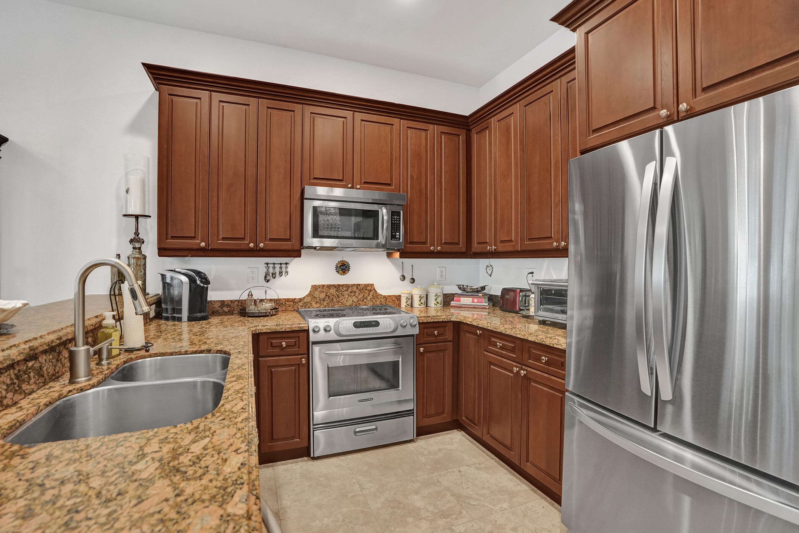 1127 N Victoria Park Road, Fort Lauderdale, FL 33304 — photo 9 of 45