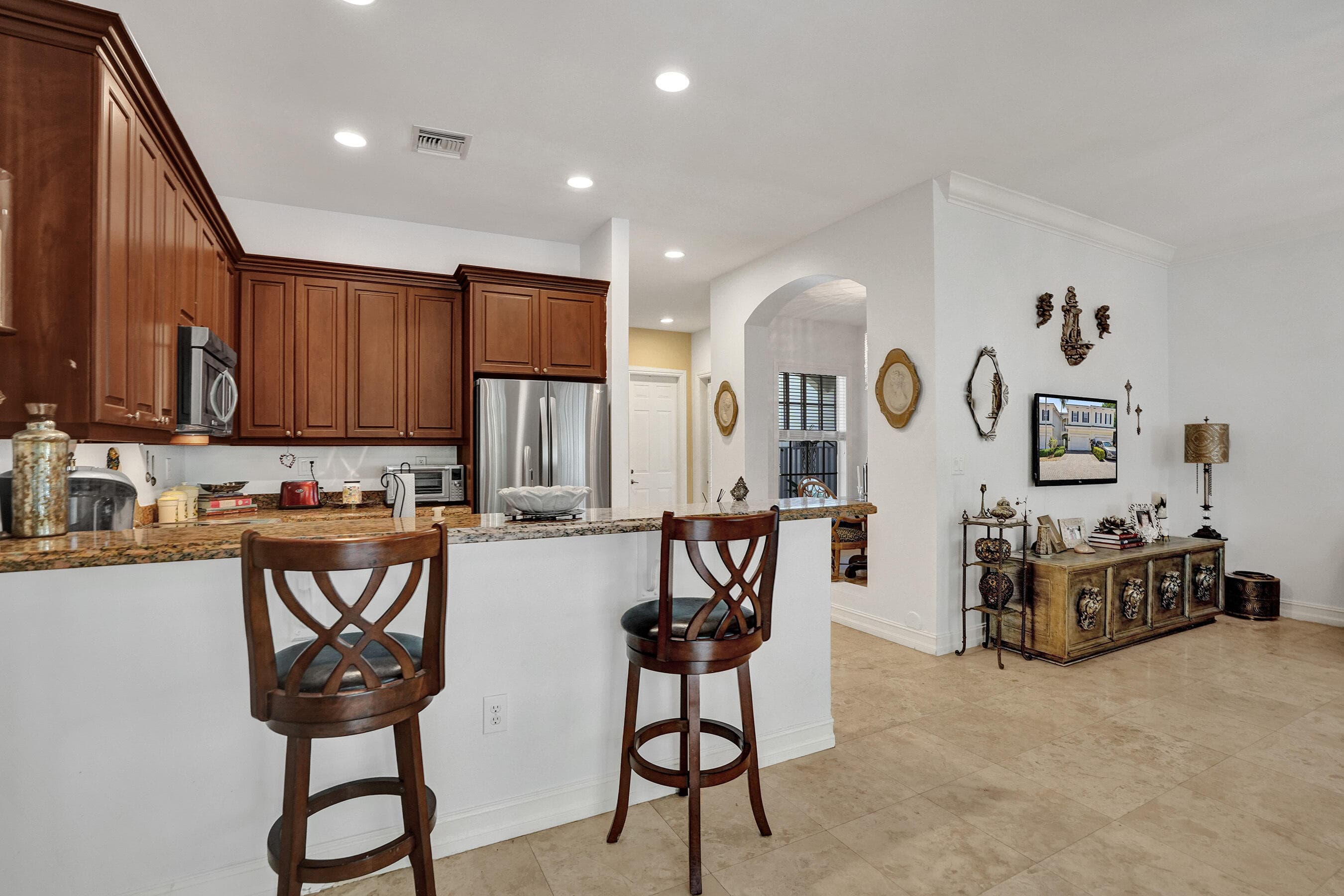 1127 N Victoria Park Road, Fort Lauderdale, FL 33304 — photo 16 of 45