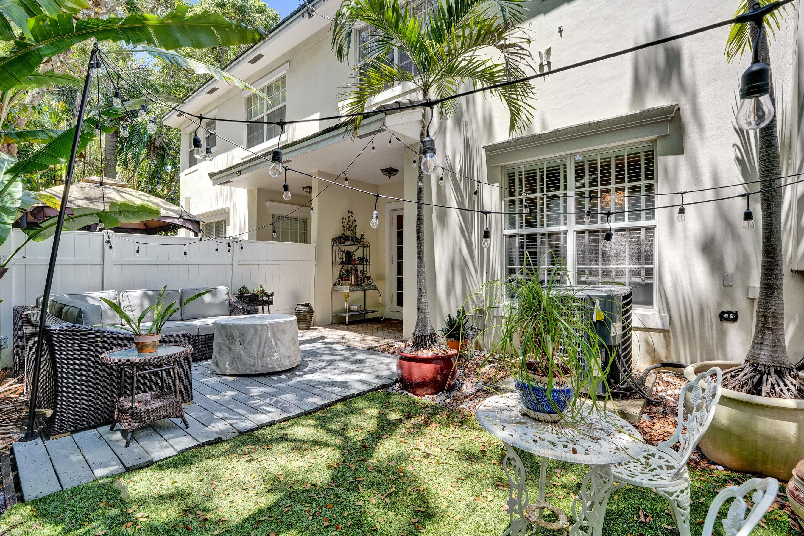 1127 N Victoria Park Road, Fort Lauderdale, FL 33304 — photo 42 of 45