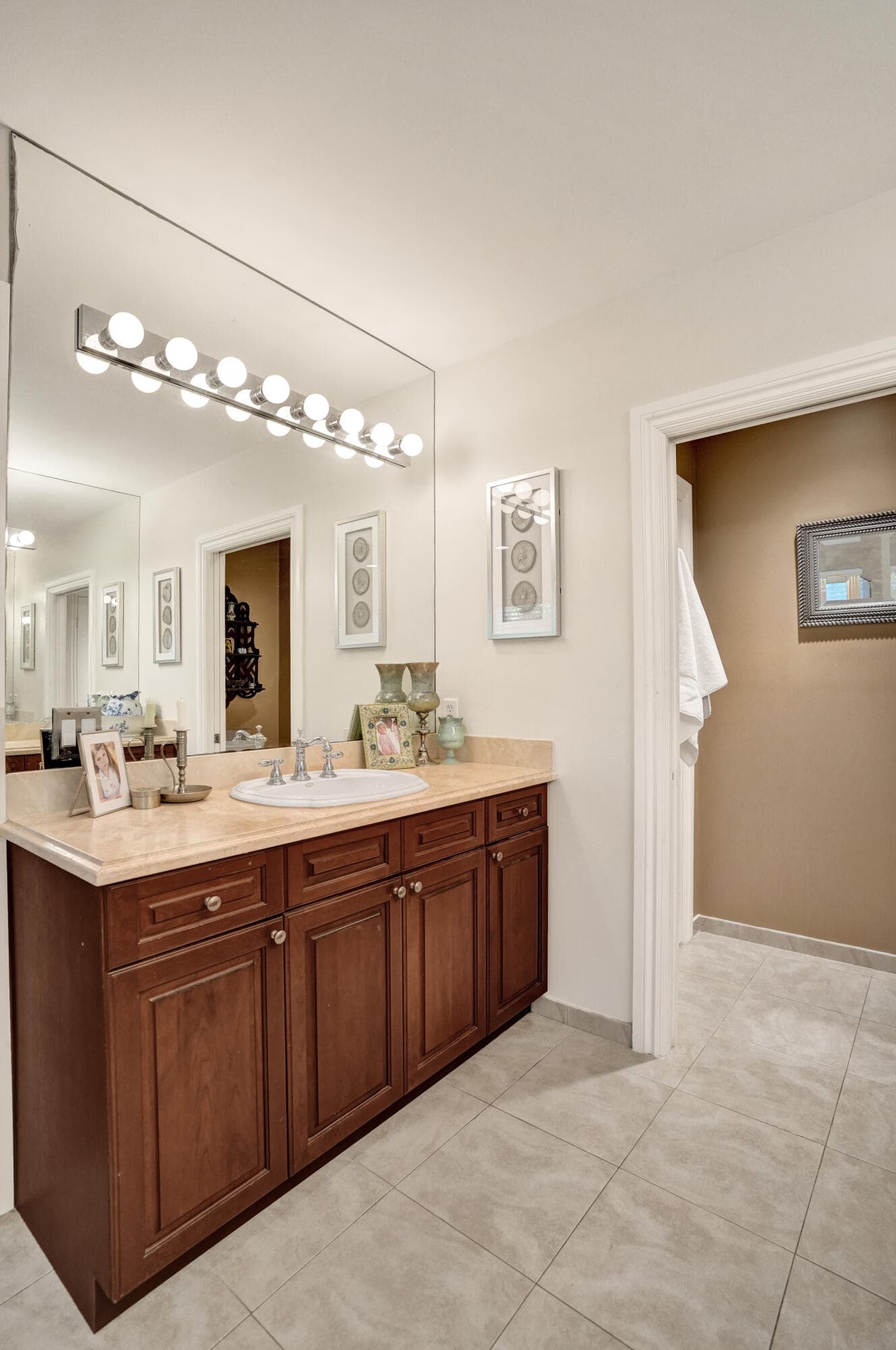 1127 N Victoria Park Road, Fort Lauderdale, FL 33304 — photo 30 of 45