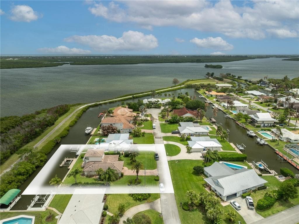 3586 Lucia Drive, Vero Beach, FL 32967 — photo 12 of 46