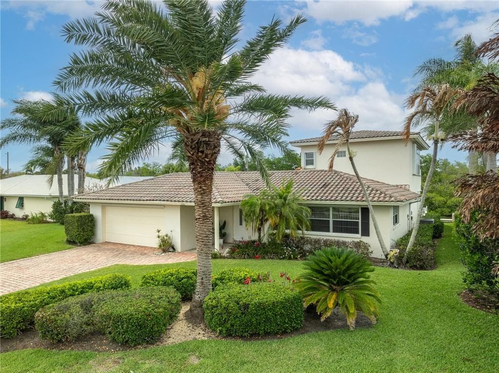 3586 Lucia Drive, Vero Beach, FL 32967 — photo 16 of 46