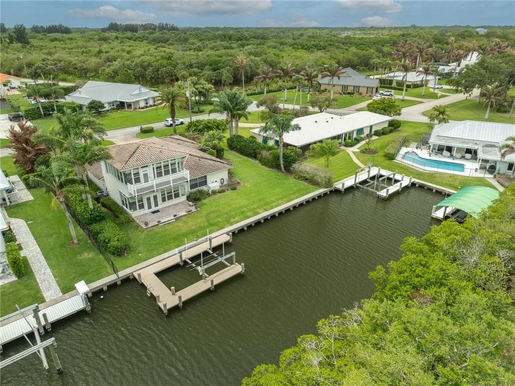 3586 Lucia Drive, Vero Beach, FL 32967 — photo 21 of 46