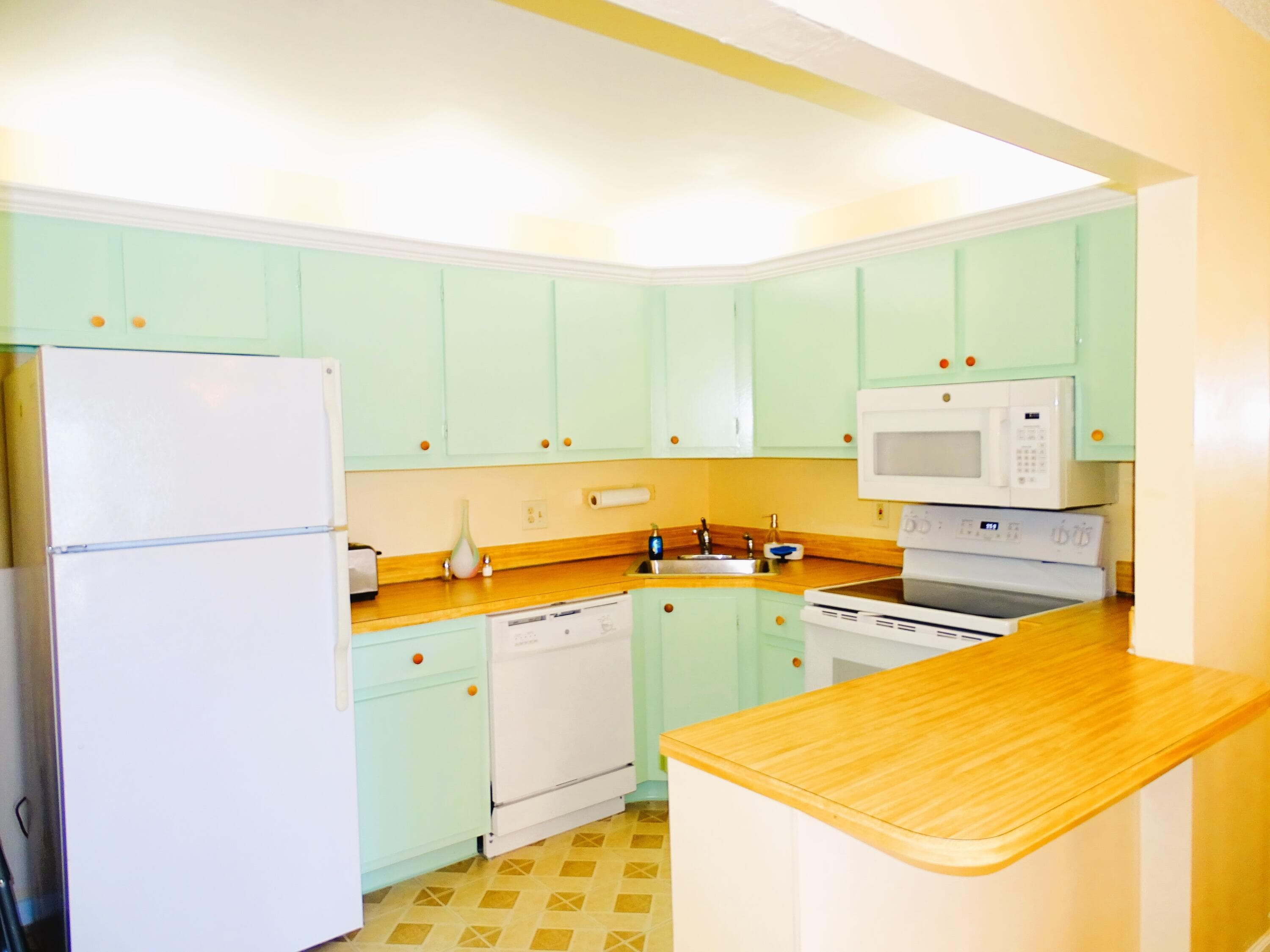 409 Pine Glen Lane A-2, Greenacres, FL 33463 — photo 10 of 26