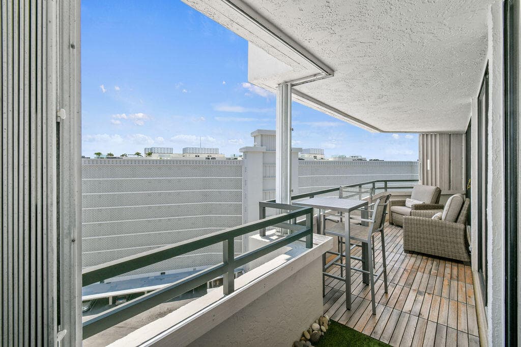 3560 S Ocean Boulevard 907, South Palm Beach, FL 33480 — photo 23 of 38