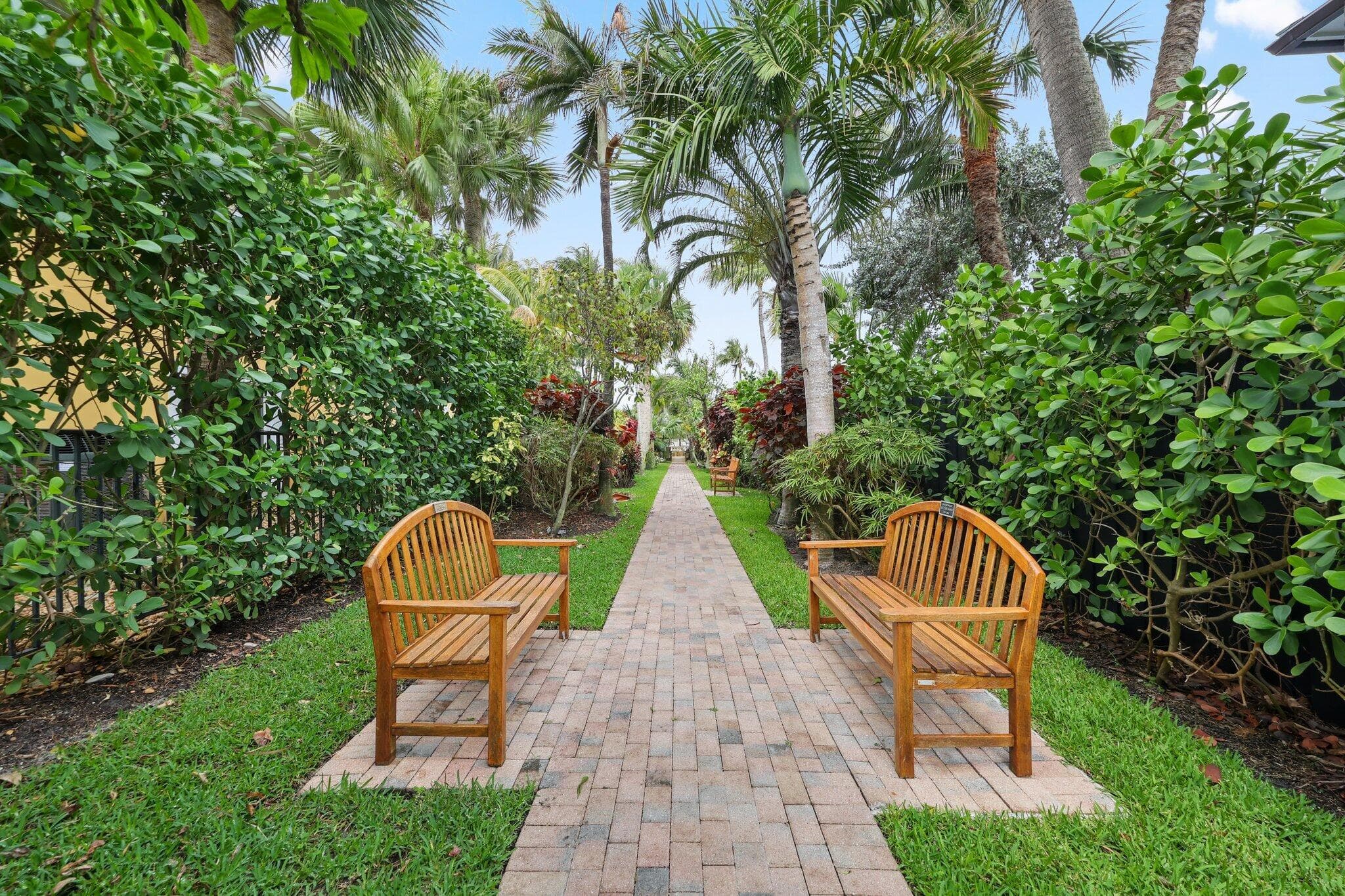 122 Lighthouse Drive, Jupiter Inlet Colony, FL 33469 — photo 7 of 84