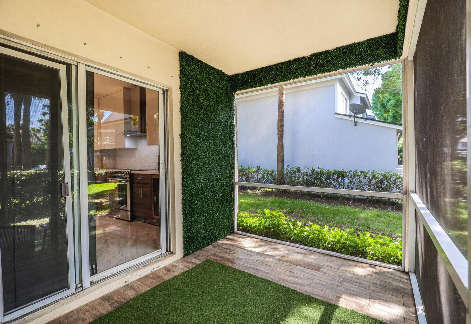 3333 Cabaret Lane 3333, Margate, FL 33063 — photo 12 of 13