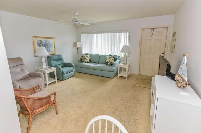 3362 Cynthia Lane 111, Lake Worth Beach, FL 33461 — photo 4 of 18