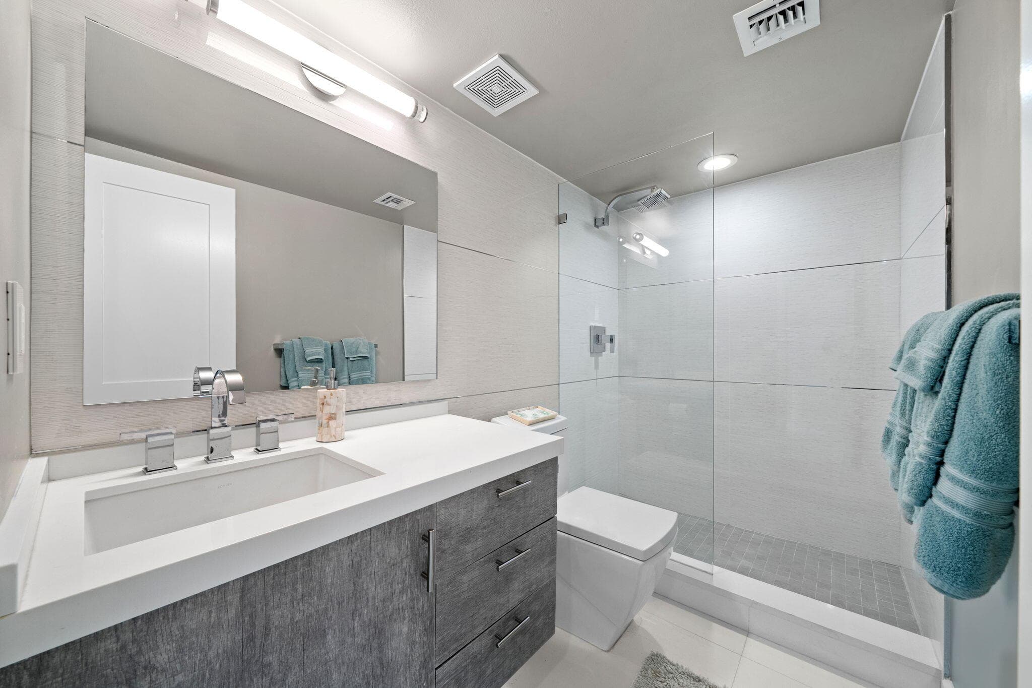 545 S Fort Lauderdale Beach 701-702, Fort Lauderdale, FL 33316 — photo 16 of 21