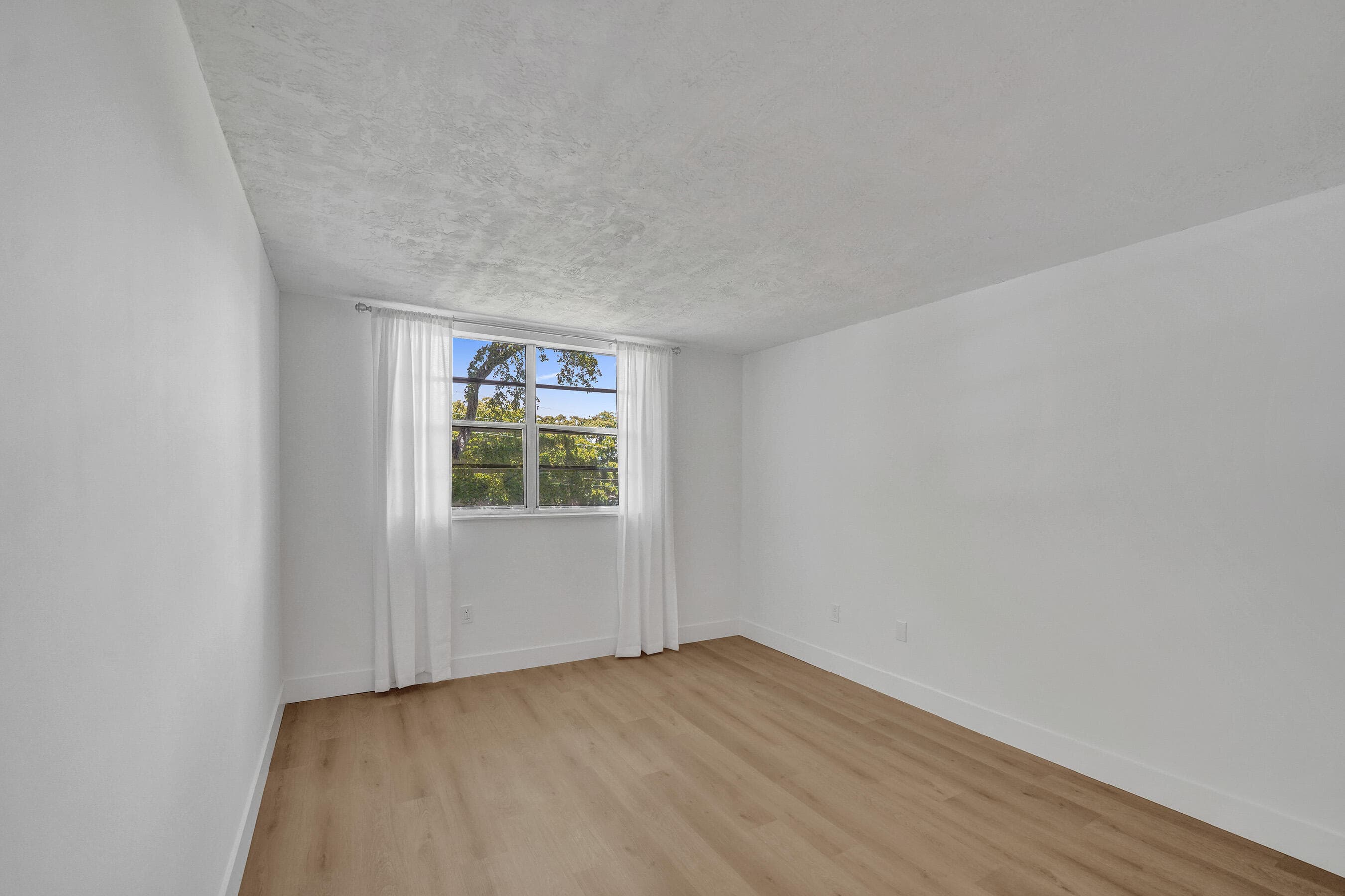 7300 NW 17th Street 305, Plantation, FL 33313 — photo 34 of 65