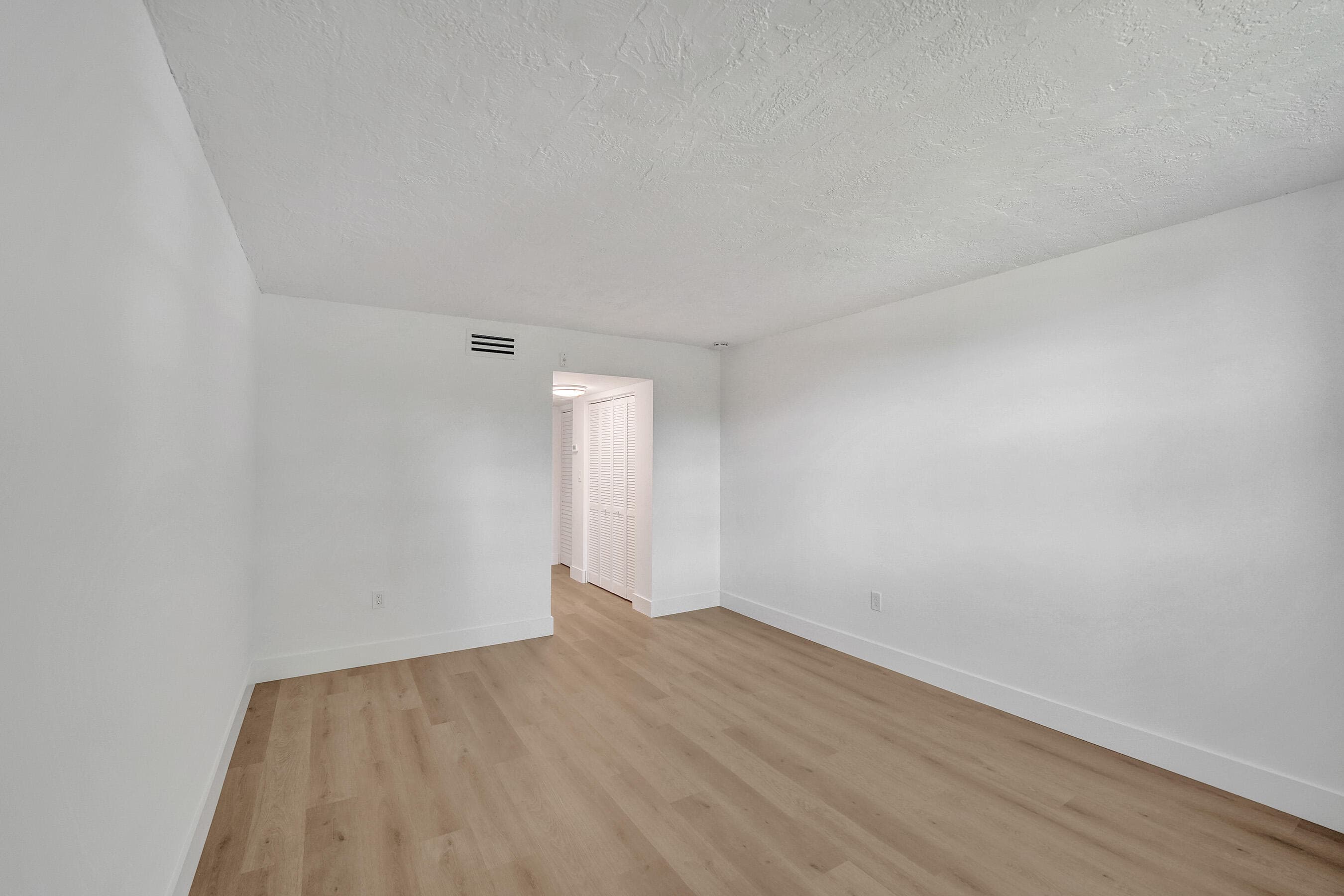 7300 NW 17th Street 305, Plantation, FL 33313 — photo 35 of 65