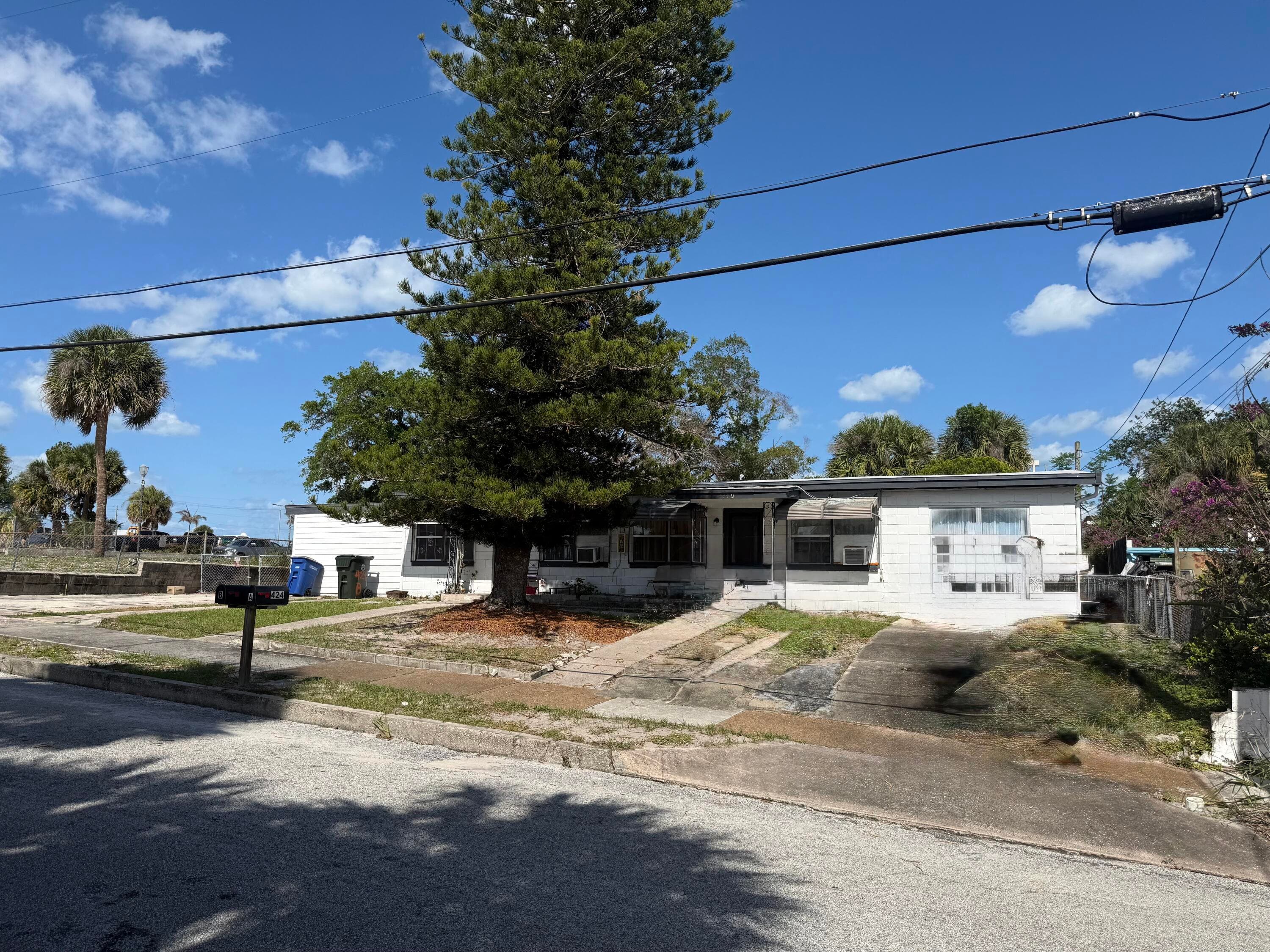 424 N 6th Street, Fort Pierce, FL 34950 — photo 8 of 8