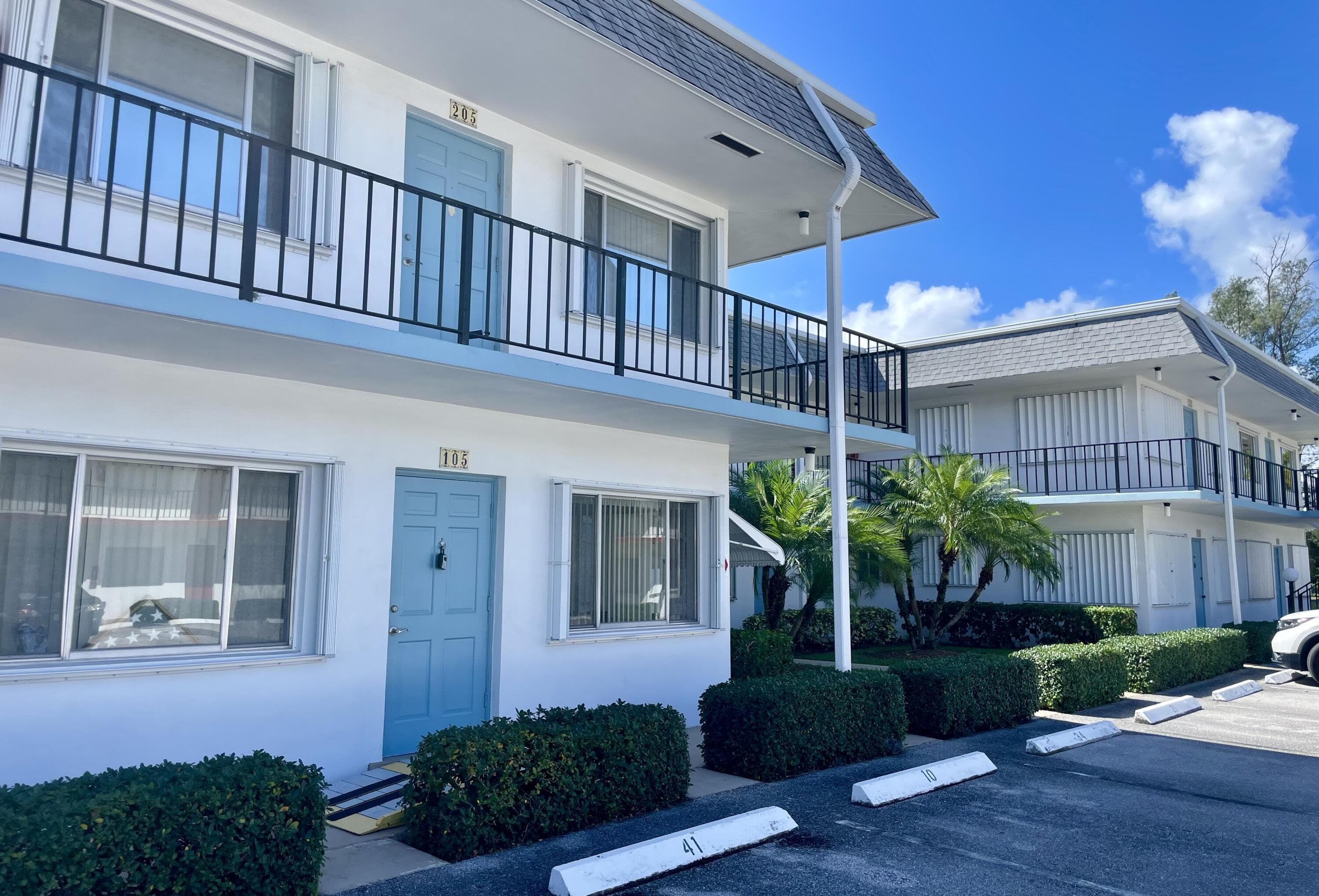 2880 Lake Osborne Drive 205, Lake Worth Beach, FL 33461 — photo 3 of 29