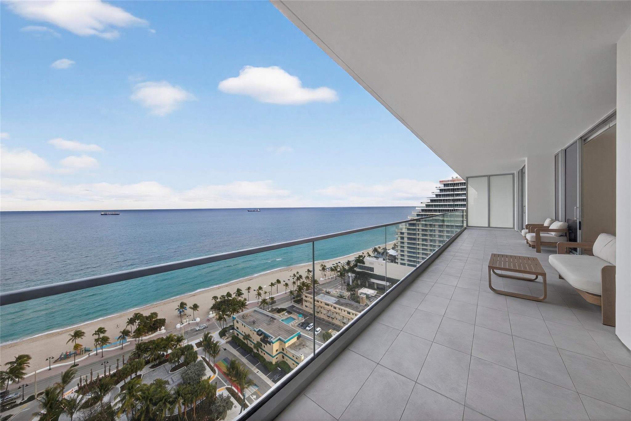 153 N Seabreeze Boulevard 1901, Fort Lauderdale, FL 33304 — photo 3 of 57