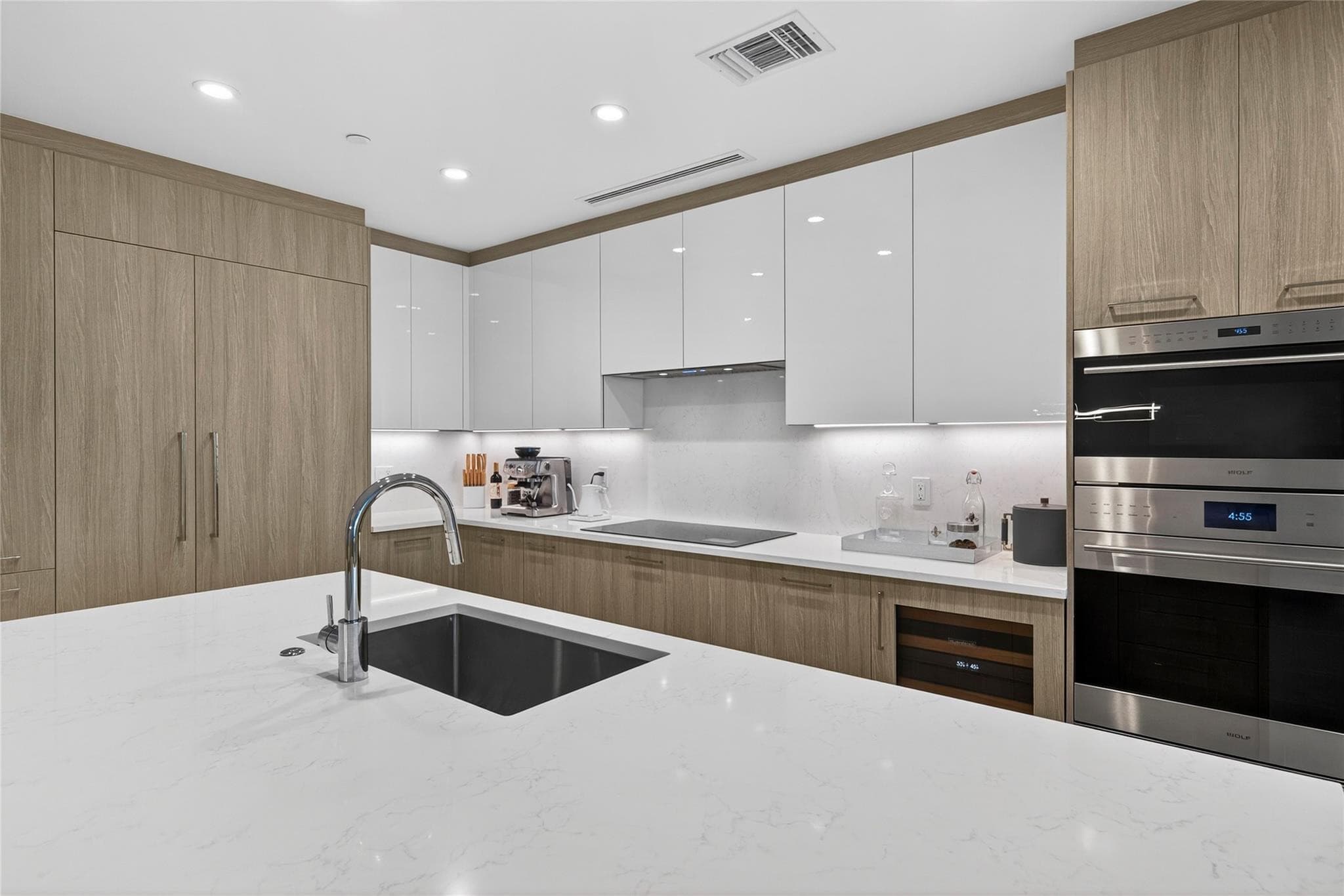153 N Seabreeze Boulevard 1901, Fort Lauderdale, FL 33304 — photo 15 of 57