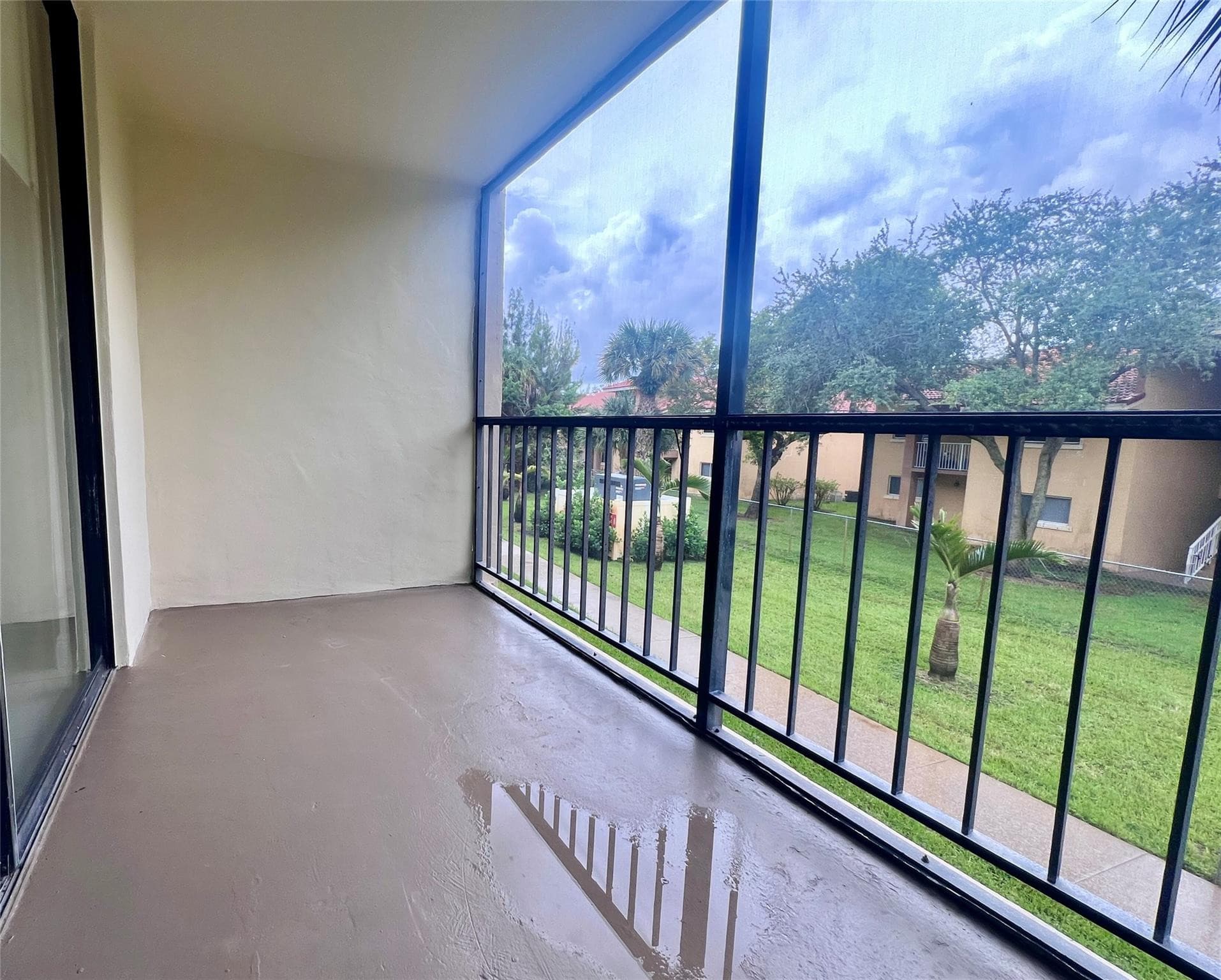 17350 NW 68th Avenue 400-403, Hialeah, FL 33015 — photo 8 of 16