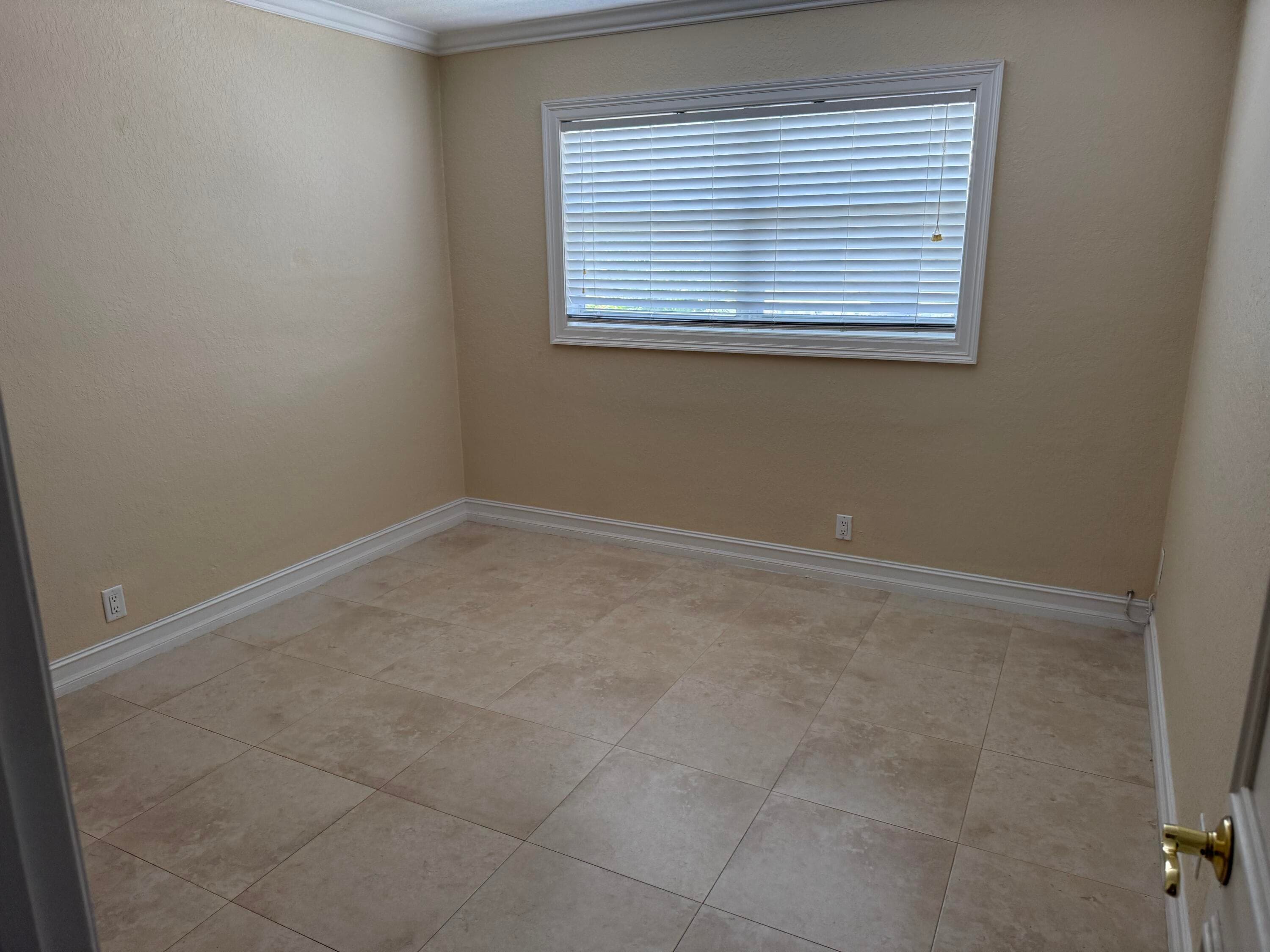 1221 SE 3rd Street 4, Deerfield Beach, FL 33441 — photo 9 of 12