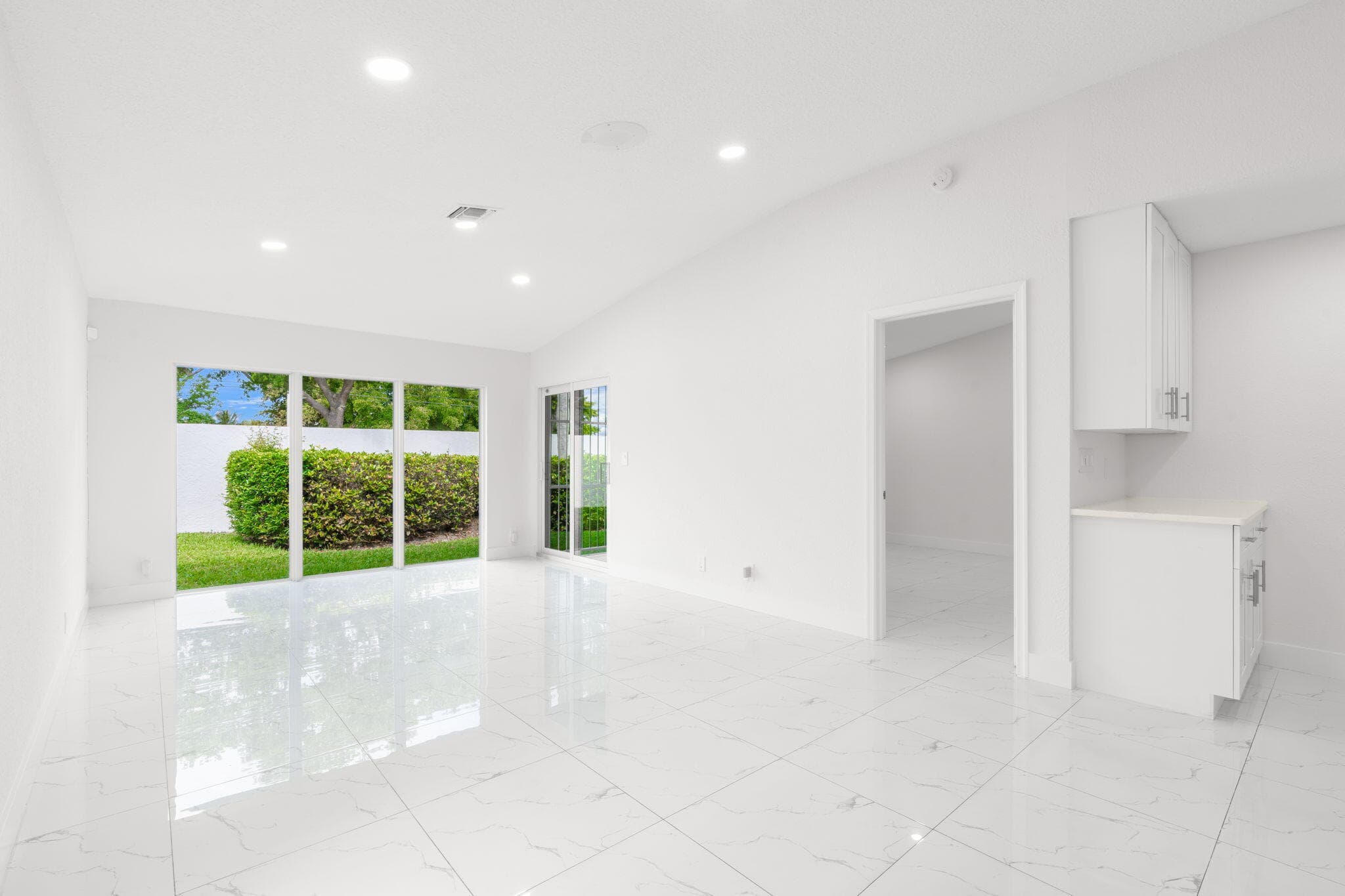 6702 N Pine Island Road 6702, Tamarac, FL 33321 — photo 13 of 28