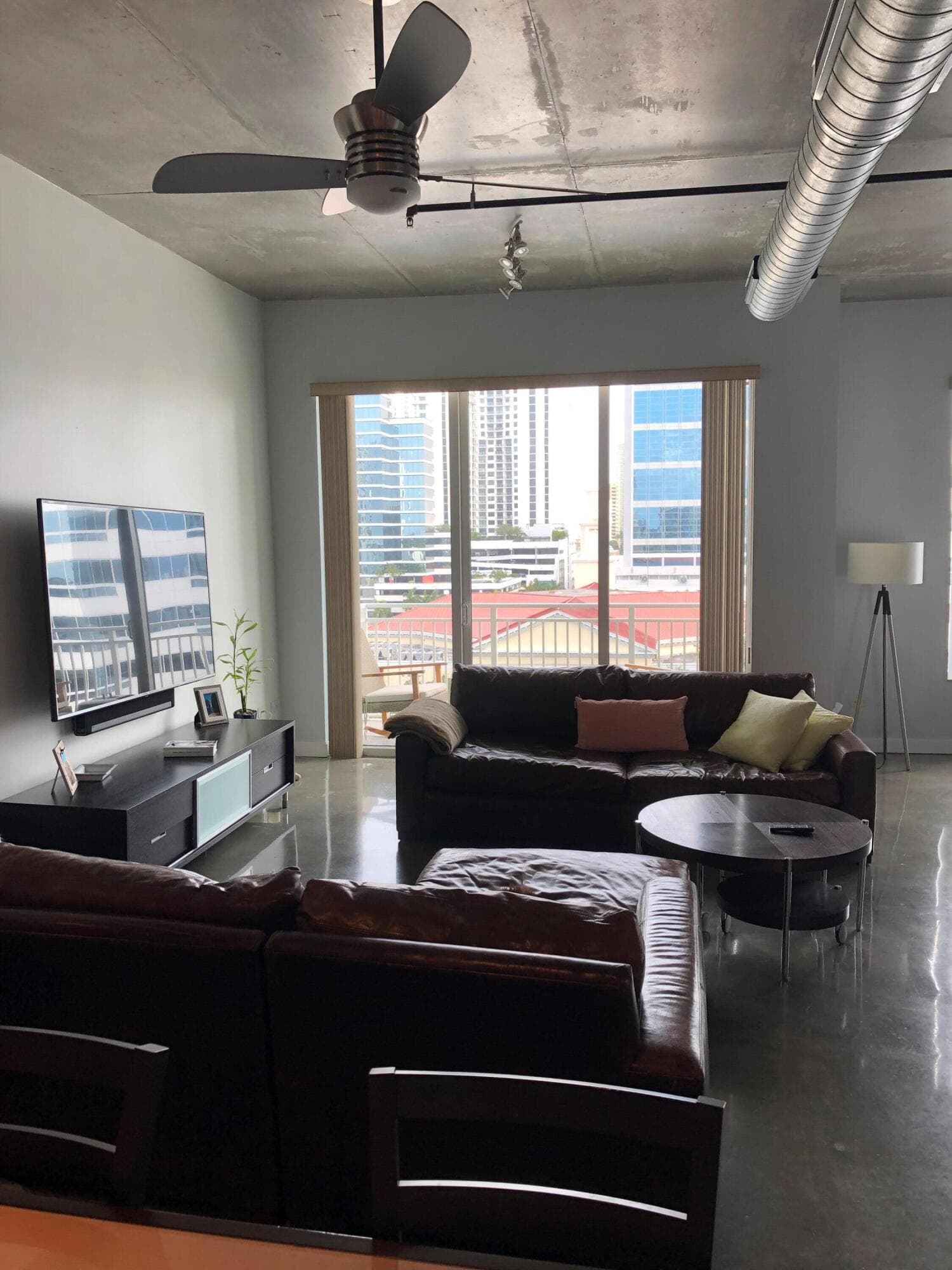313 NE 2nd Street NE 901, Fort Lauderdale, FL 33301 — photo 4 of 6