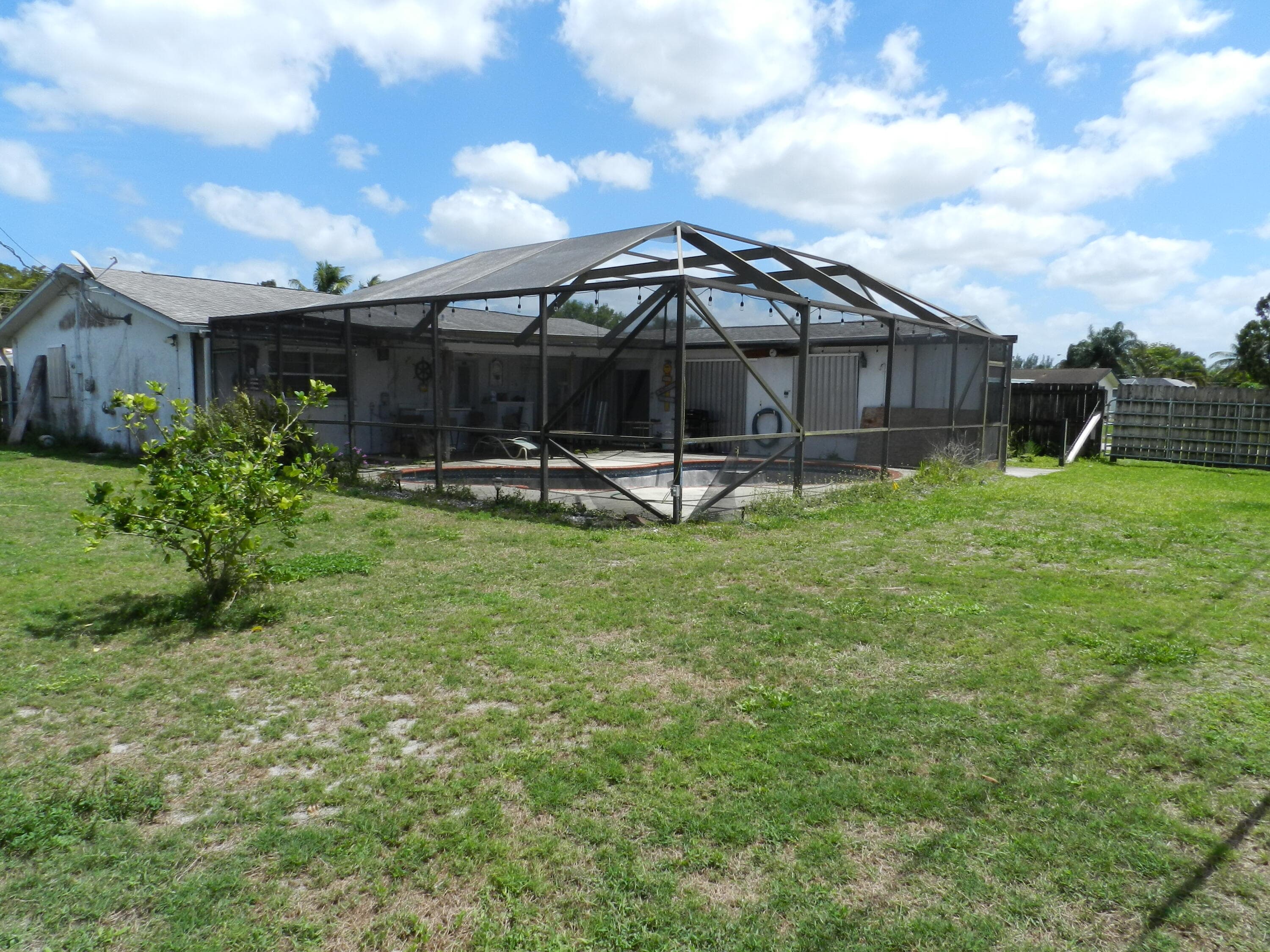 3151 Pinehurst Drive, Lake Worth, FL 33467 — photo 4 of 18